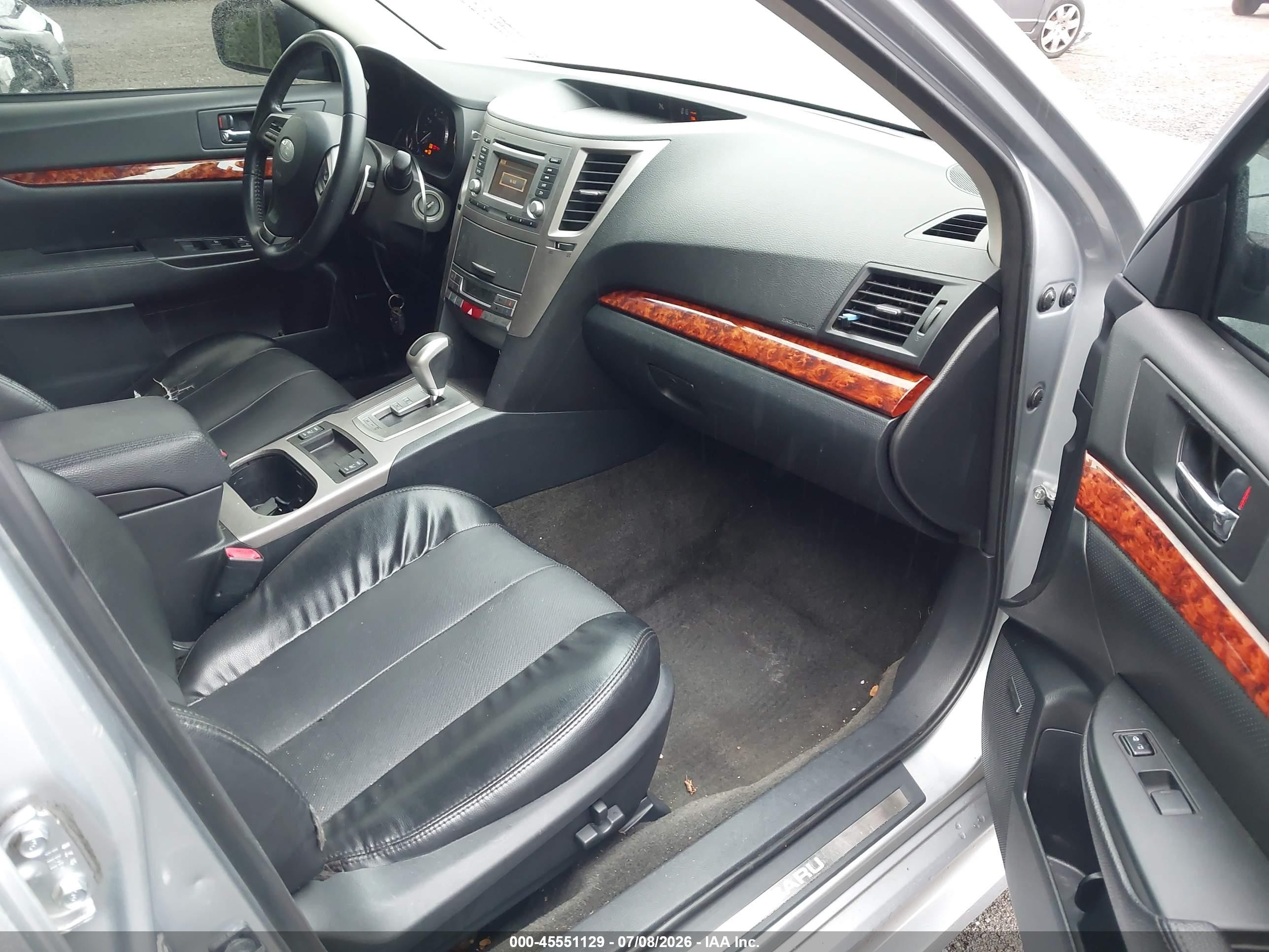2012 Subaru Legacy 2.5i Limited Silver vin: 4S3BMBK65C3013839