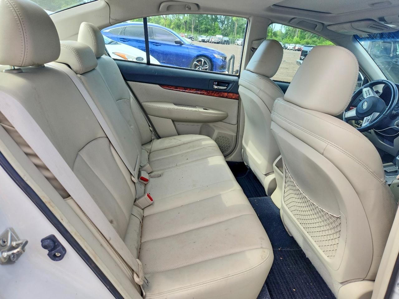 2011 Subaru Legacy 2.5i Limited Белый vin: 4S3BMBK66B3222523