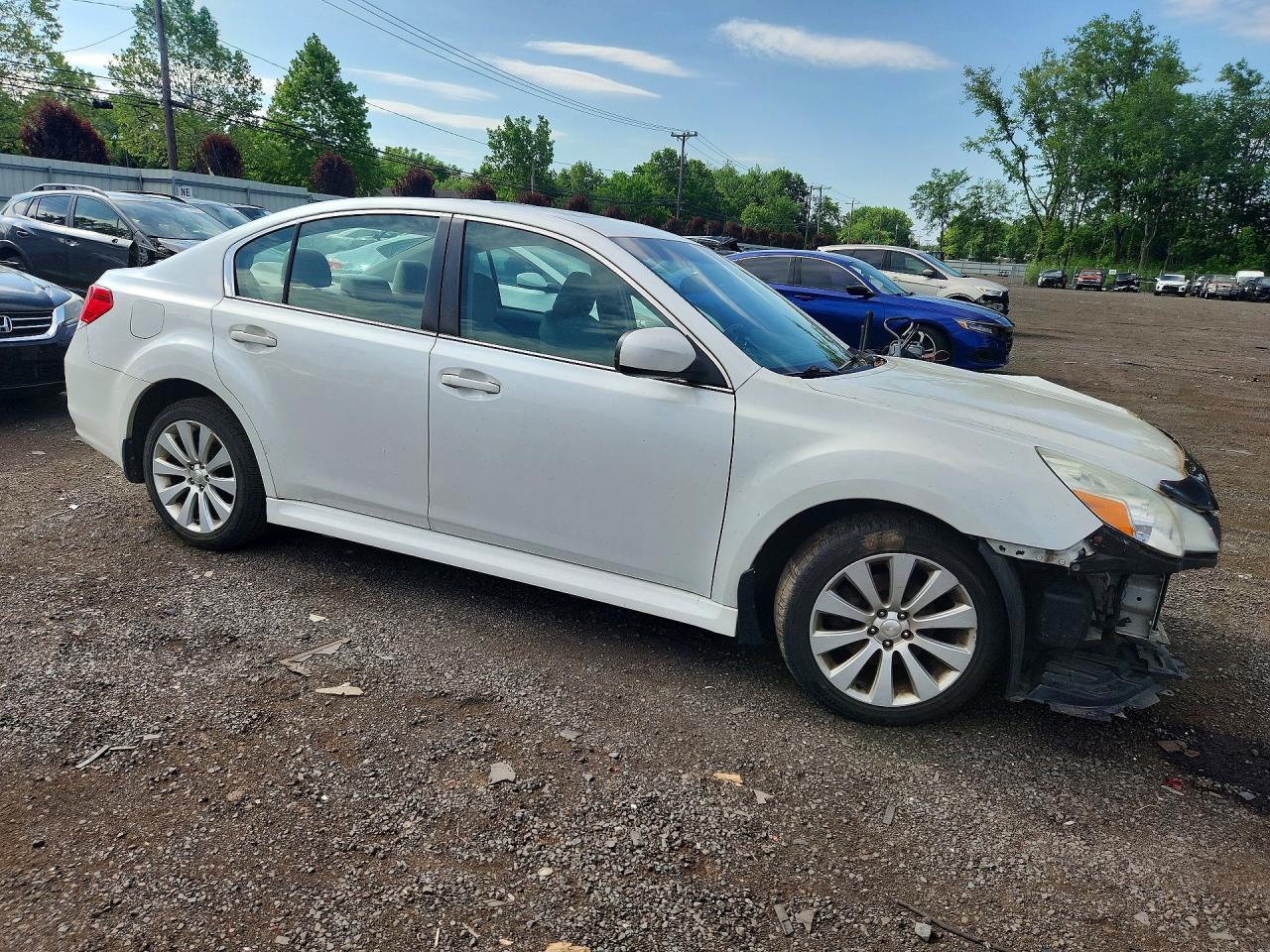 2011 Subaru Legacy 2.5i Limited Белый vin: 4S3BMBK66B3222523