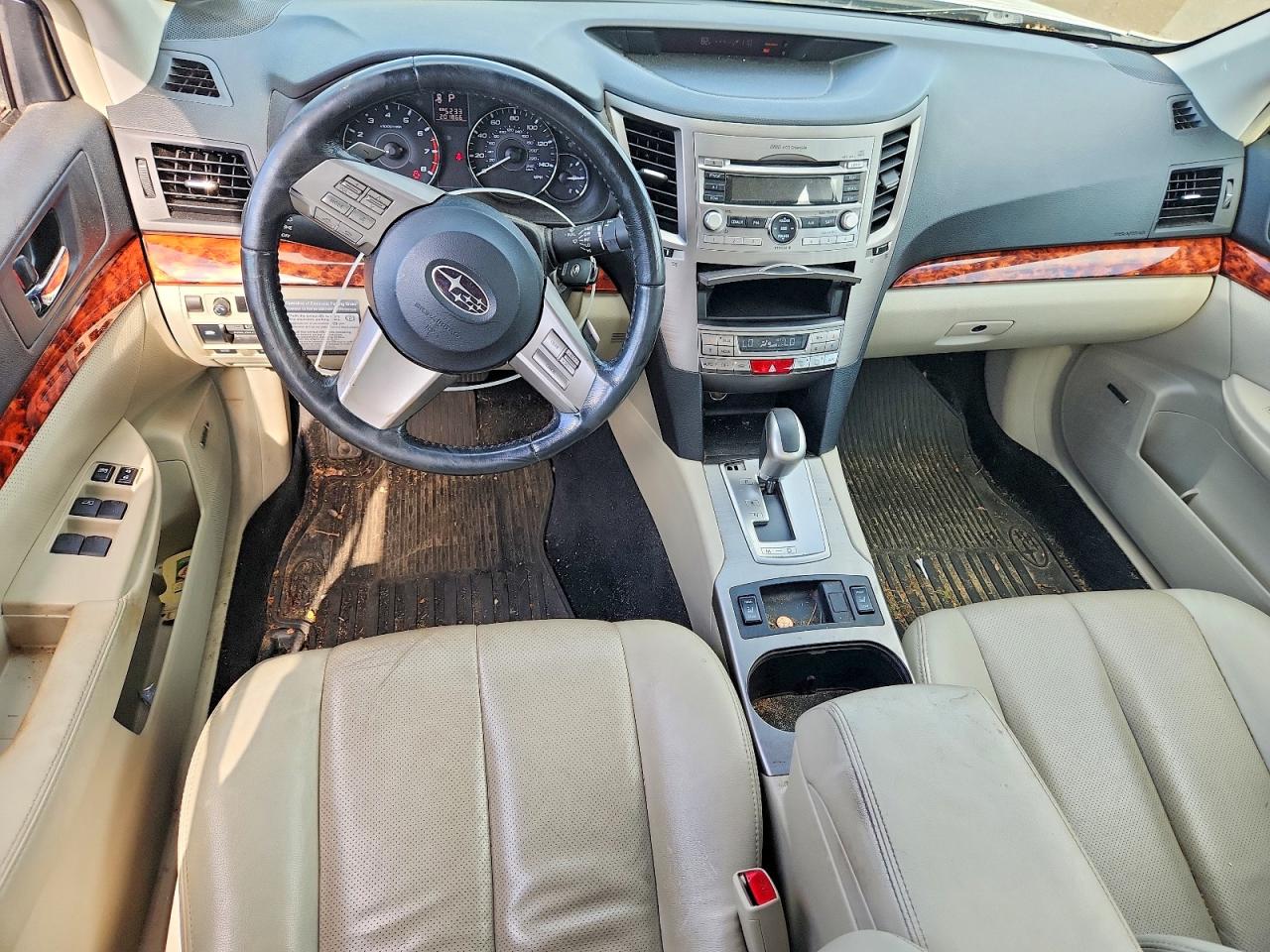 2011 Subaru Legacy 2.5i Limited Белый vin: 4S3BMBK66B3222523