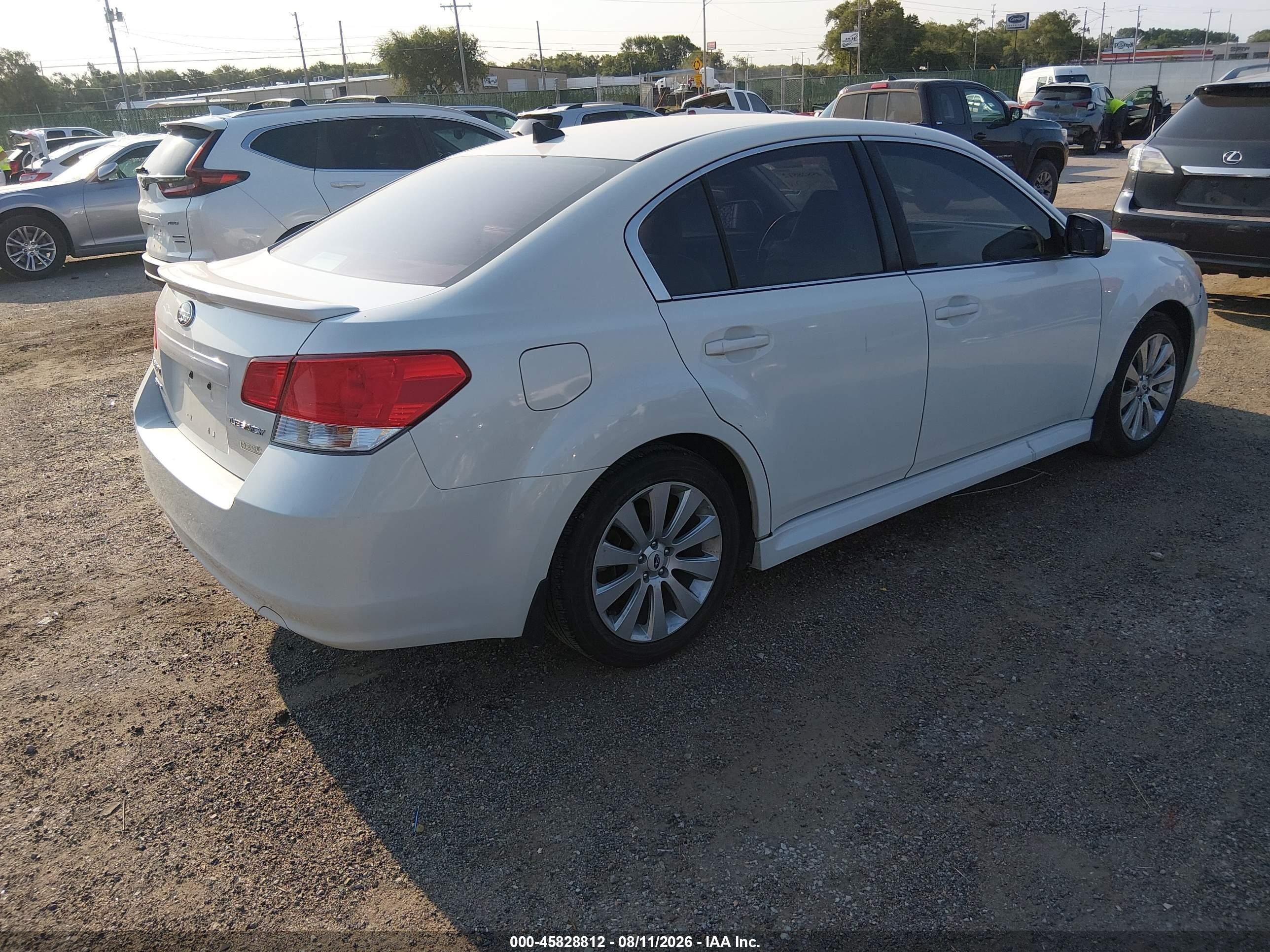 2011 Subaru Legacy 2.5i Limited White vin: 4S3BMBK66B3261774