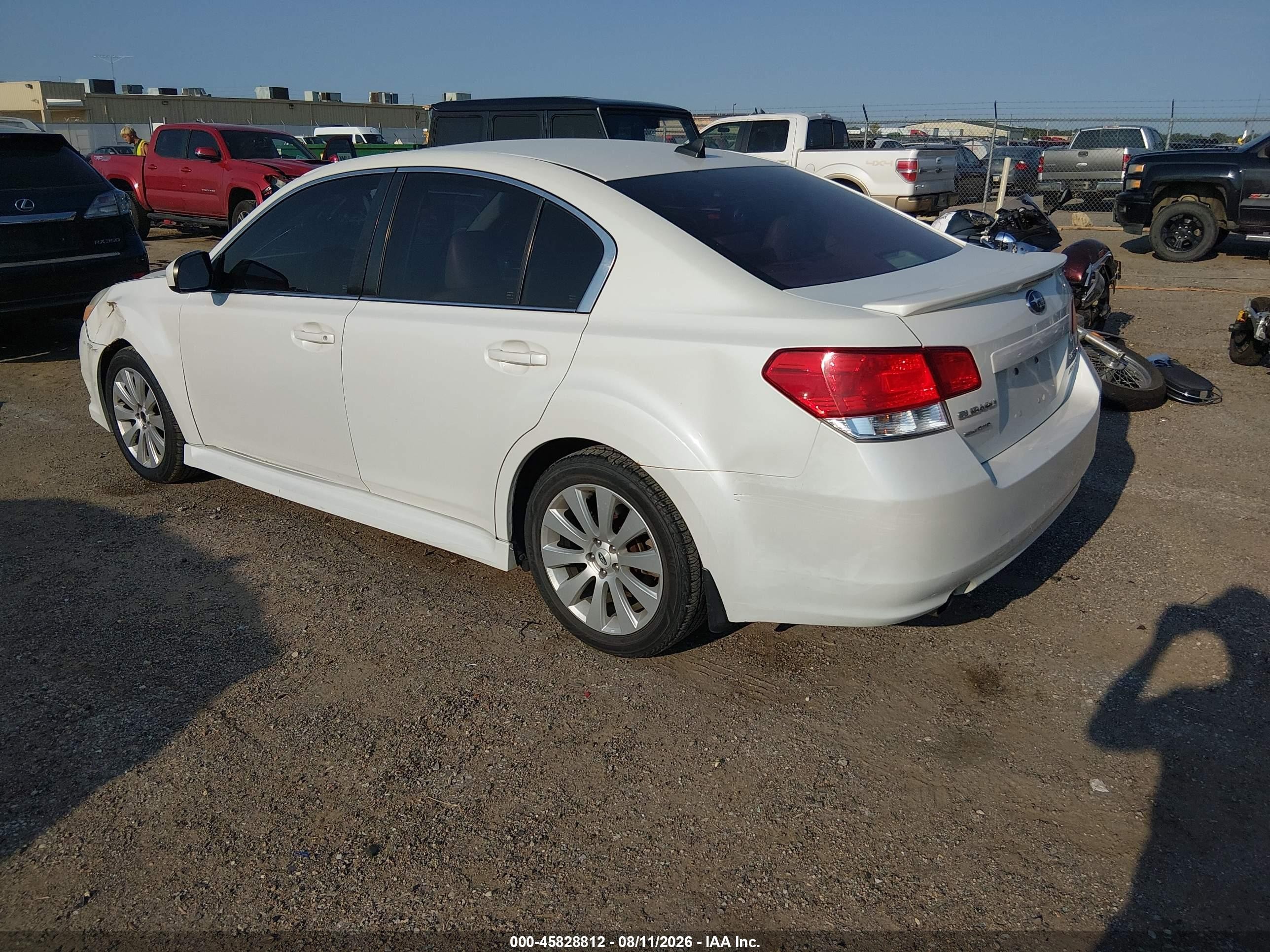 2011 Subaru Legacy 2.5i Limited White vin: 4S3BMBK66B3261774