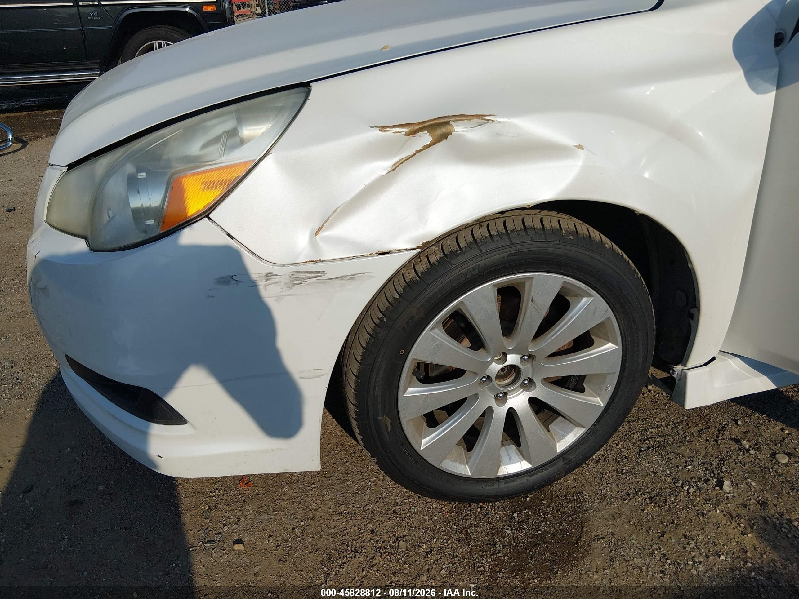 2011 Subaru Legacy 2.5i Limited White vin: 4S3BMBK66B3261774