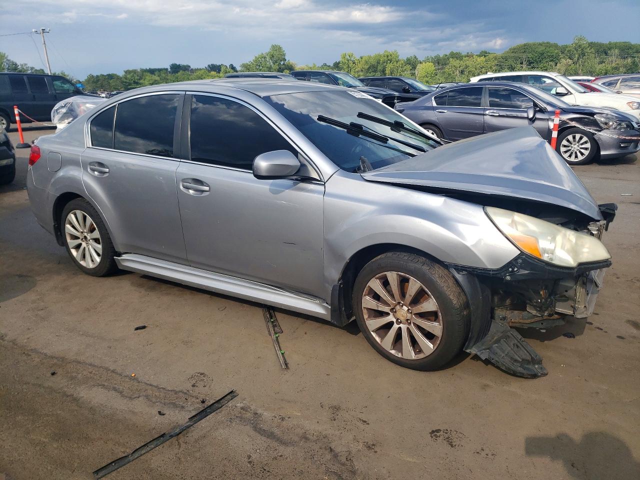2010 Subaru Legacy 2.5i Limited Silver vin: 4S3BMBK67A3217538