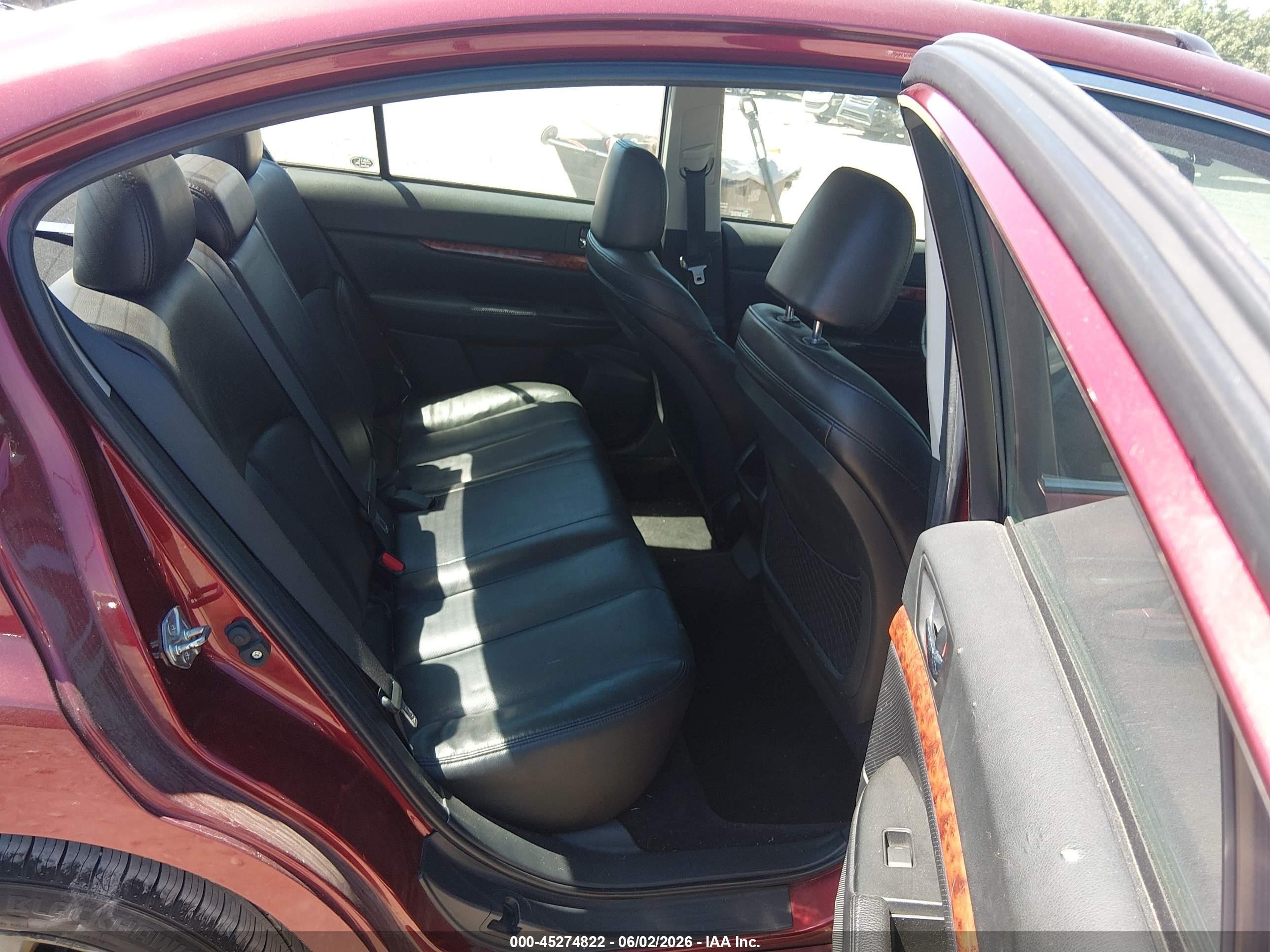 2010 Subaru Legacy 2.5i Limited Red vin: 4S3BMBK67A3223534