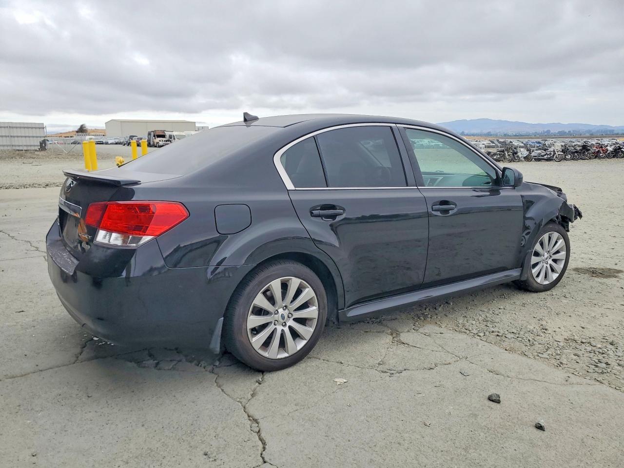 2012 Subaru Legacy 2.5i Limited Черный vin: 4S3BMBK67C3026043