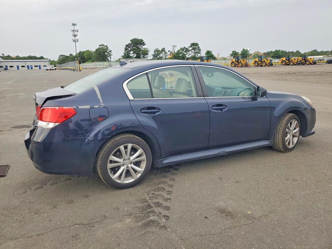 2013 Subaru Legacy 2.5i Limited Blue vin: 4S3BMBK67D3045791