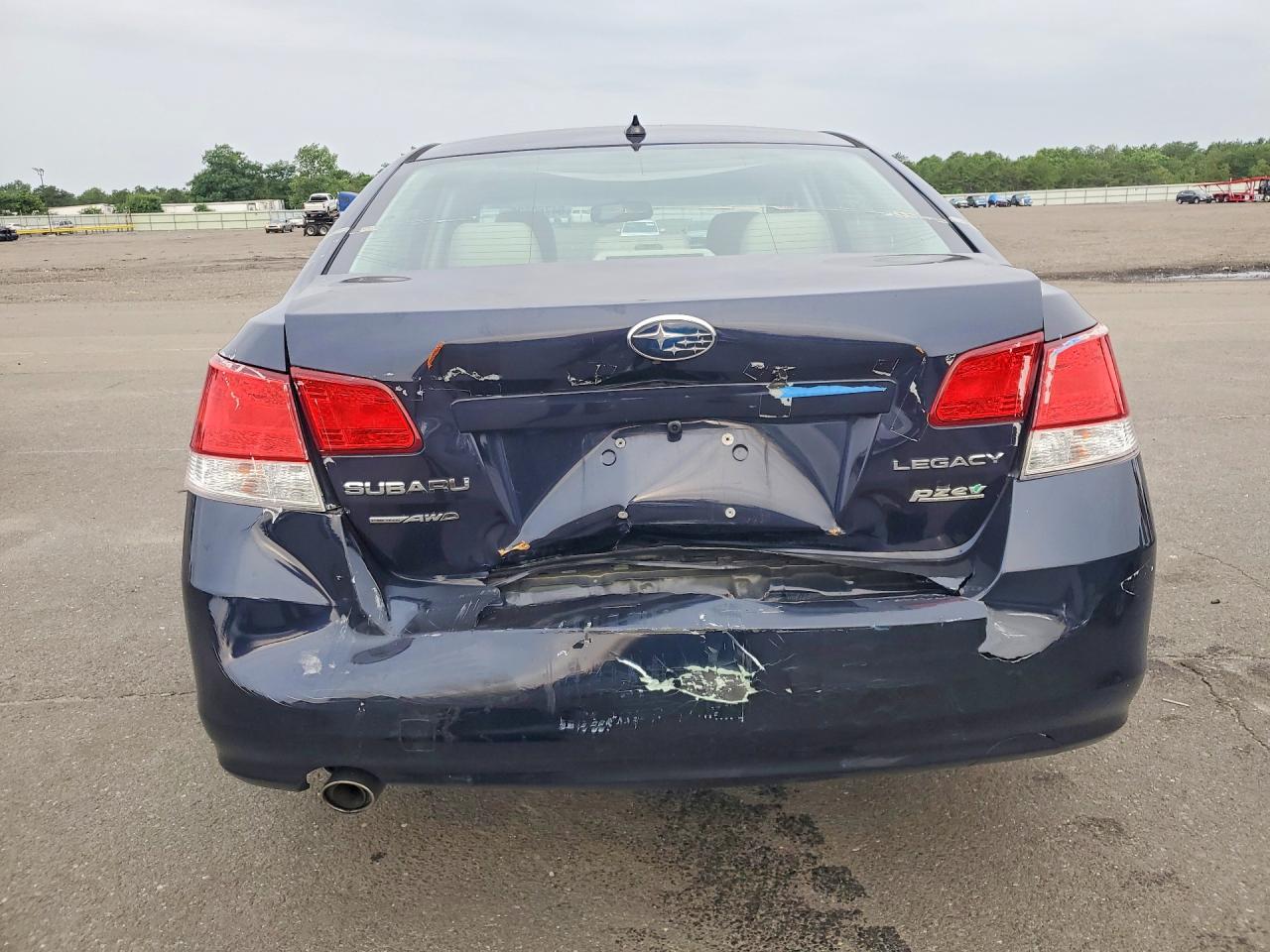 2013 Subaru Legacy 2.5i Limited Blue vin: 4S3BMBK67D3045791