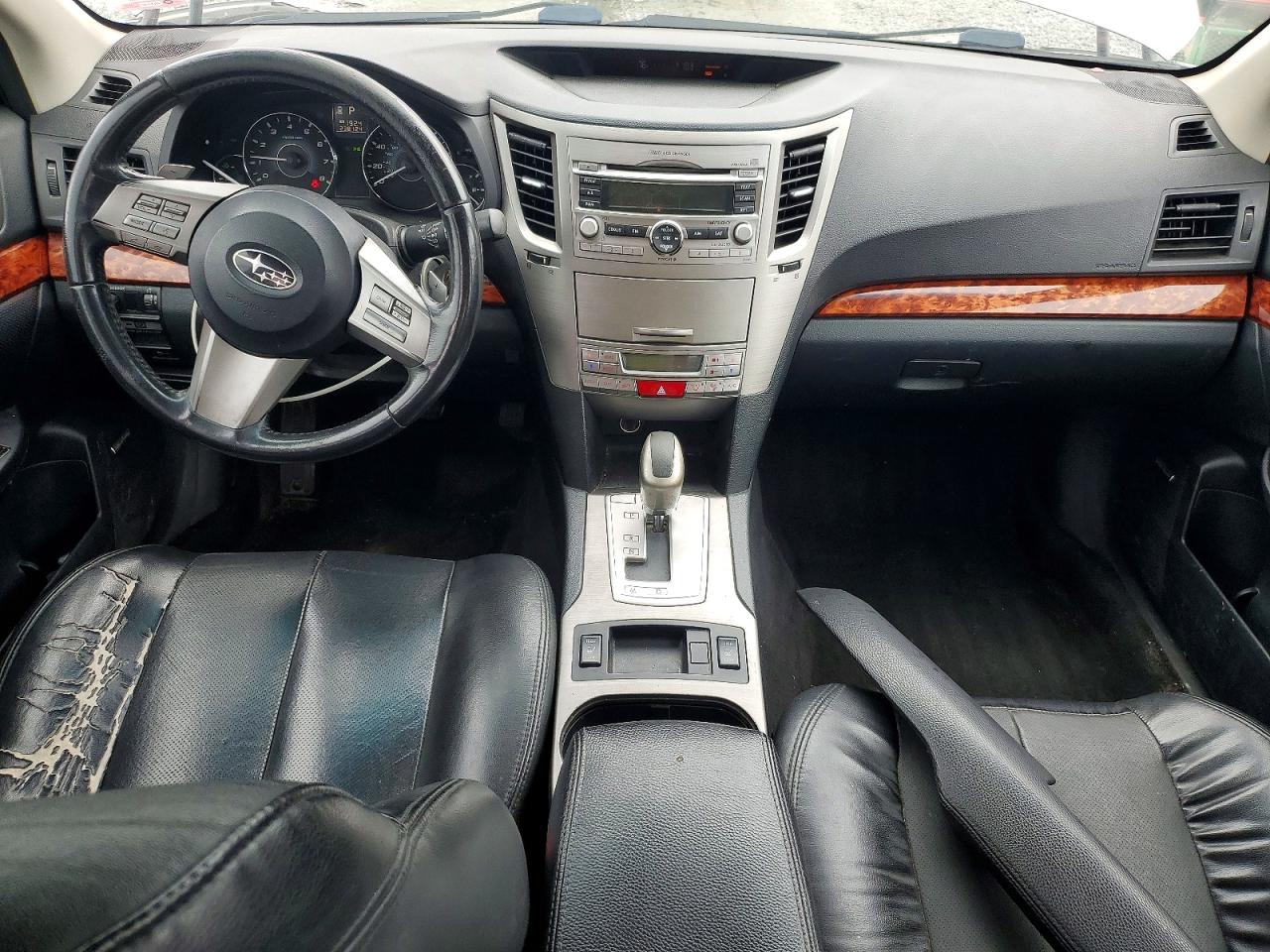 2010 Subaru Legacy 2.5i Limited Silver vin: 4S3BMBK68A3237393