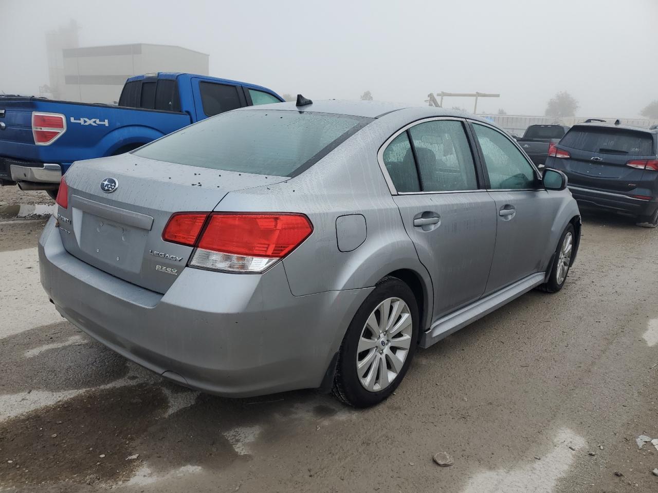 2011 Subaru Legacy 2.5i Limited Silver vin: 4S3BMBK68B3264630