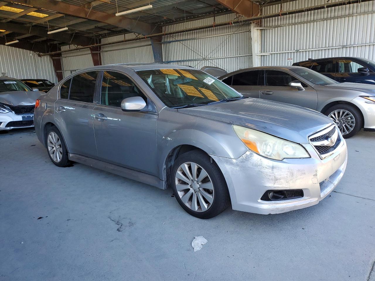 2011 Subaru Legacy 2.5i Limited Silver vin: 4S3BMBK69B3234195
