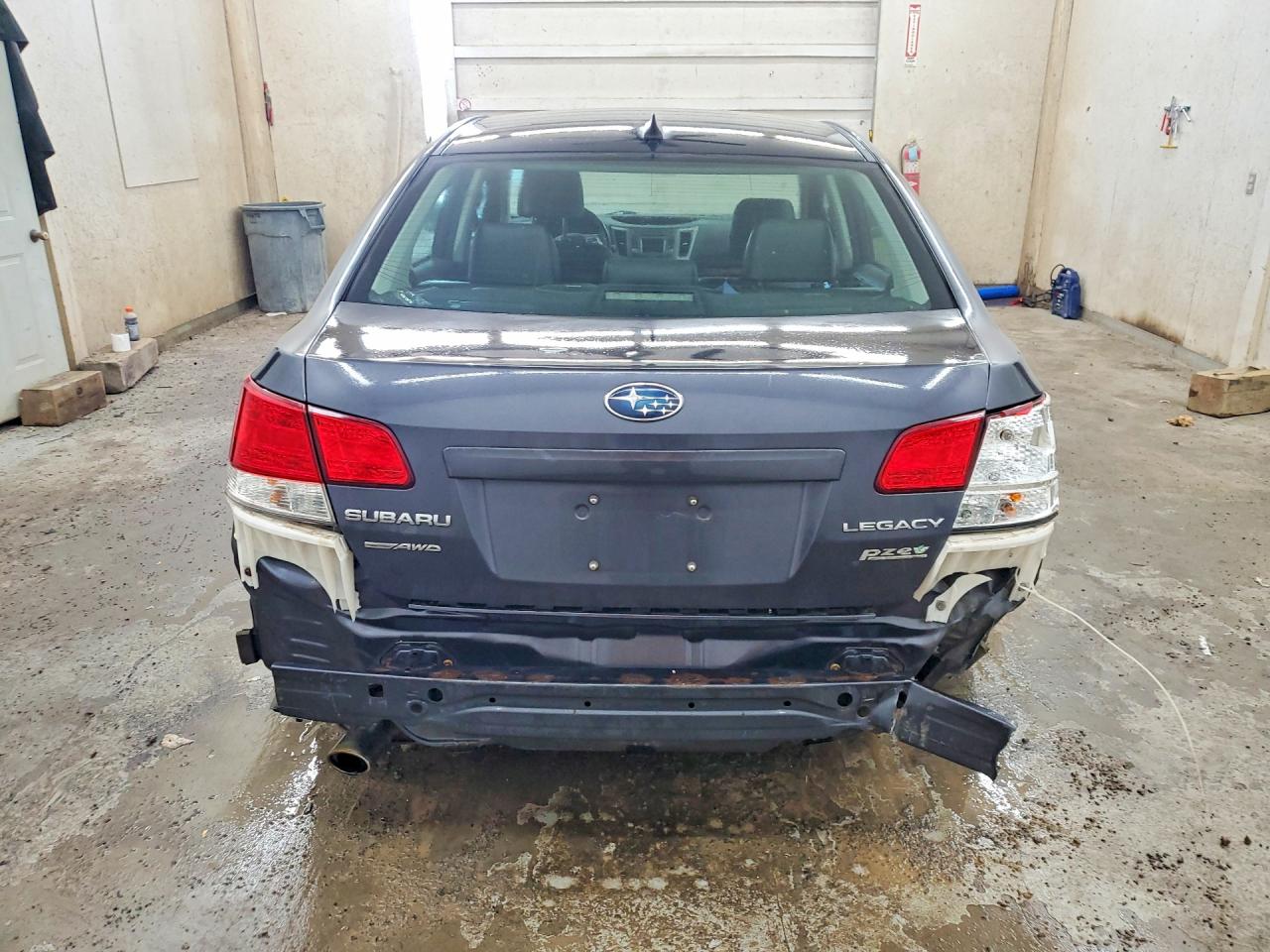 2012 Subaru Legacy 2.5i Limited Серый vin: 4S3BMBK69C3021734