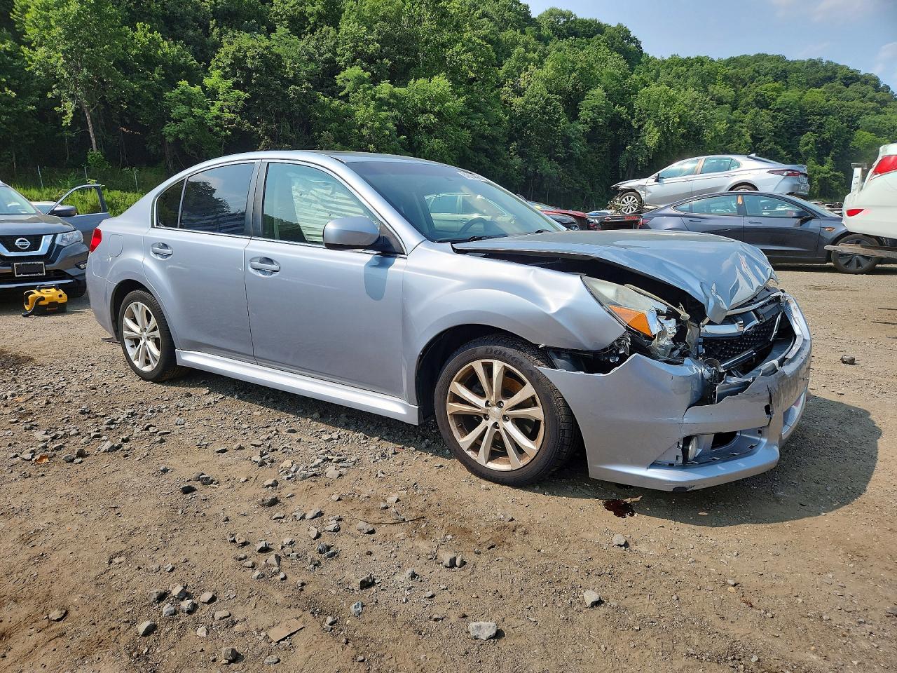 2013 Subaru Legacy 2.5i Limited Silver vin: 4S3BMBK69D3031892