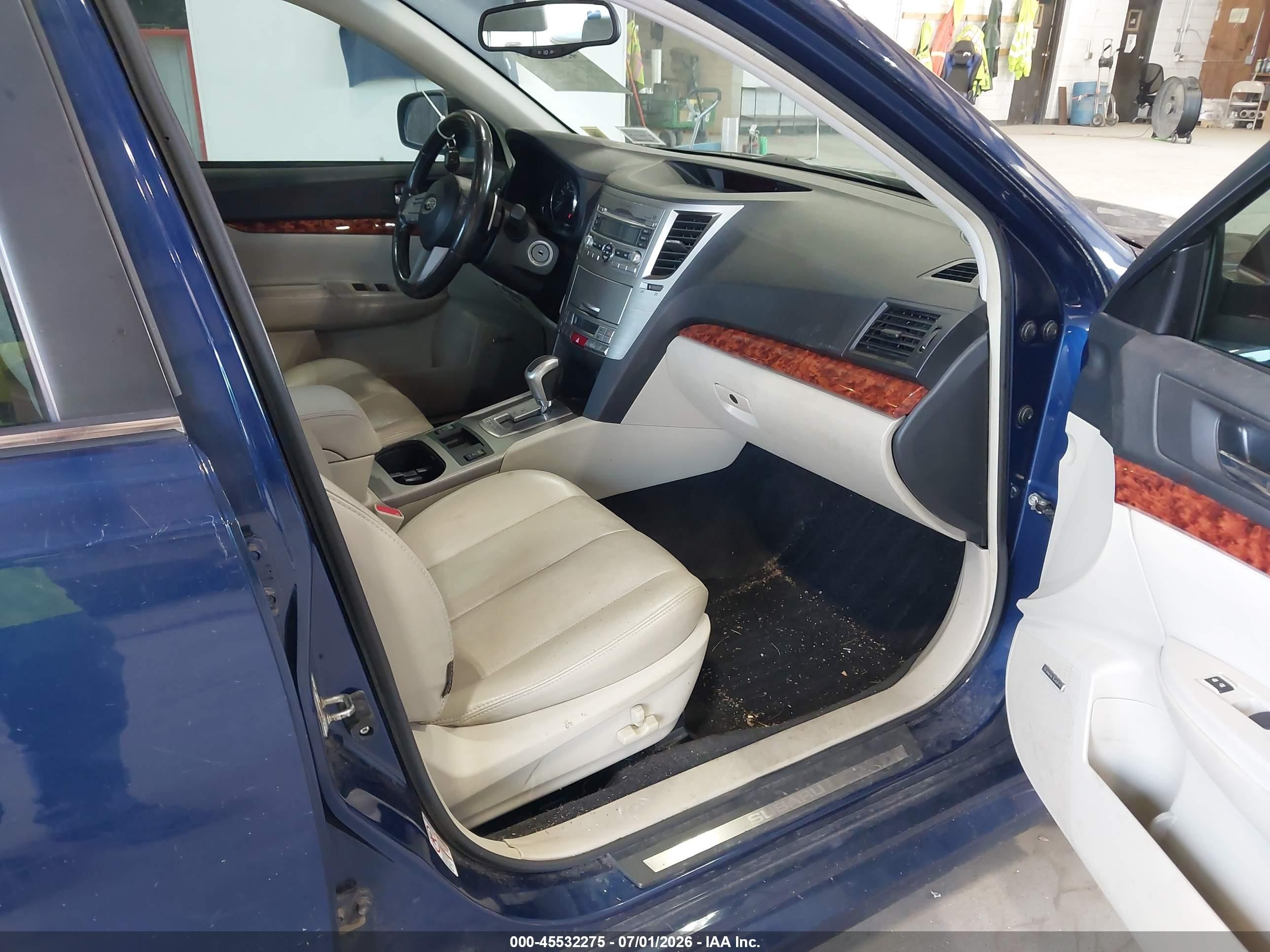2011 Subaru Legacy 2.5i Limited Blue vin: 4S3BMBK6XB3220158