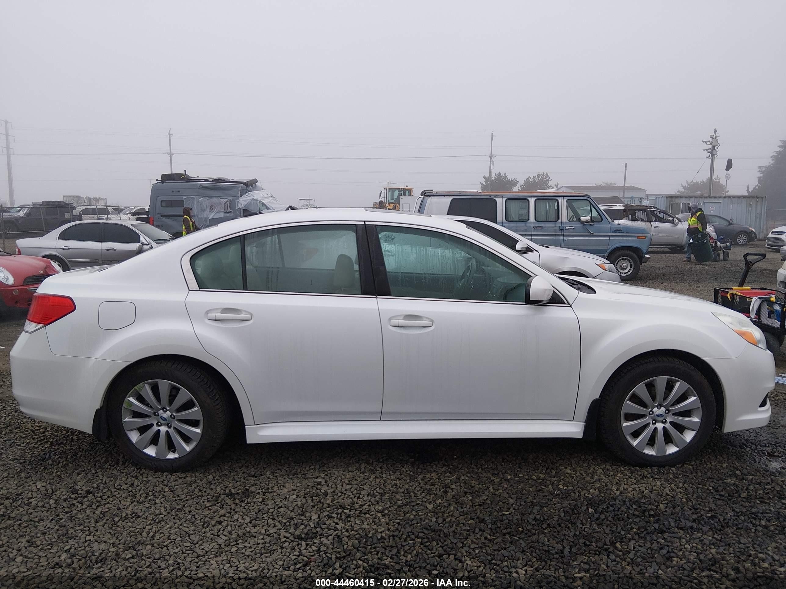 2012 Subaru Legacy 2.5i Limited White vin: 4S3BMBK6XC3007390