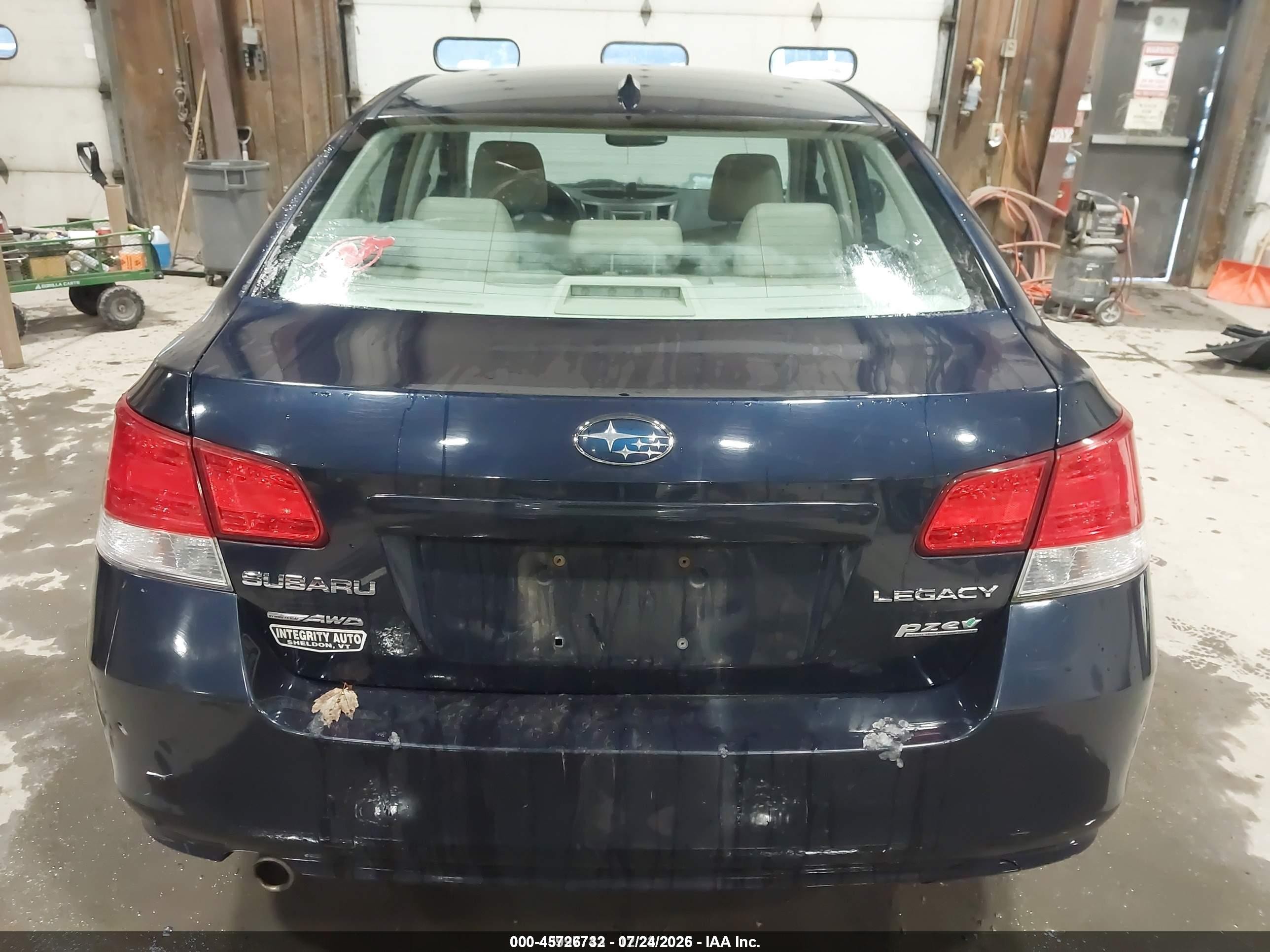 2013 Subaru Legacy 2.5i Limited Dark Blue vin: 4S3BMBK6XD3021193