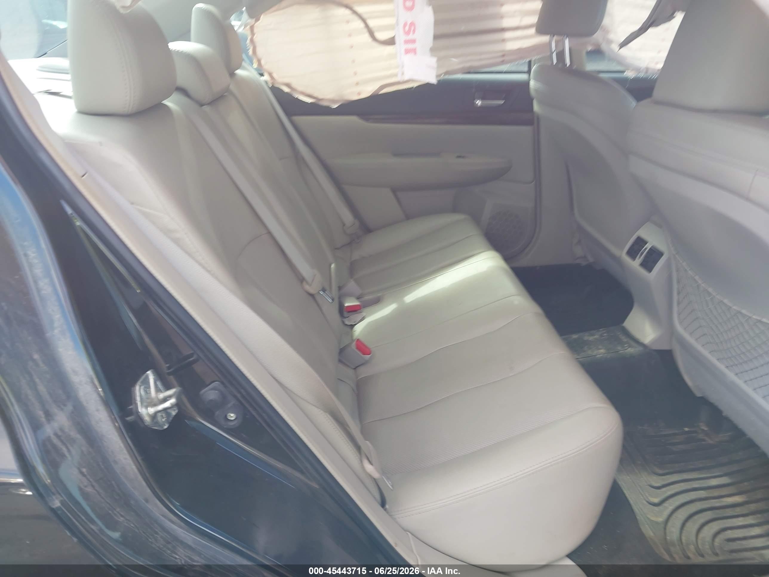 2014 Subaru Legacy 2.5i Limited Черный vin: 4S3BMBL61E3028355