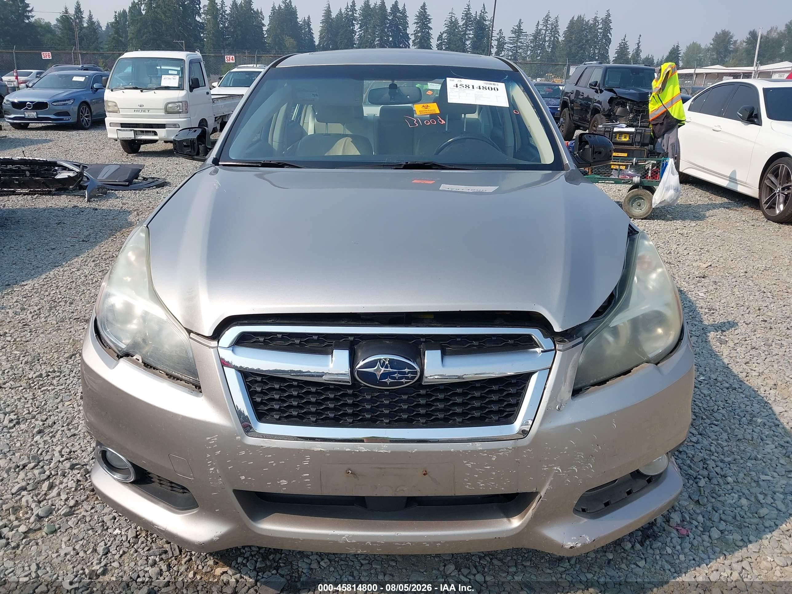 2014 Subaru Legacy 2.5i Limited Silver vin: 4S3BMBL63E3028597