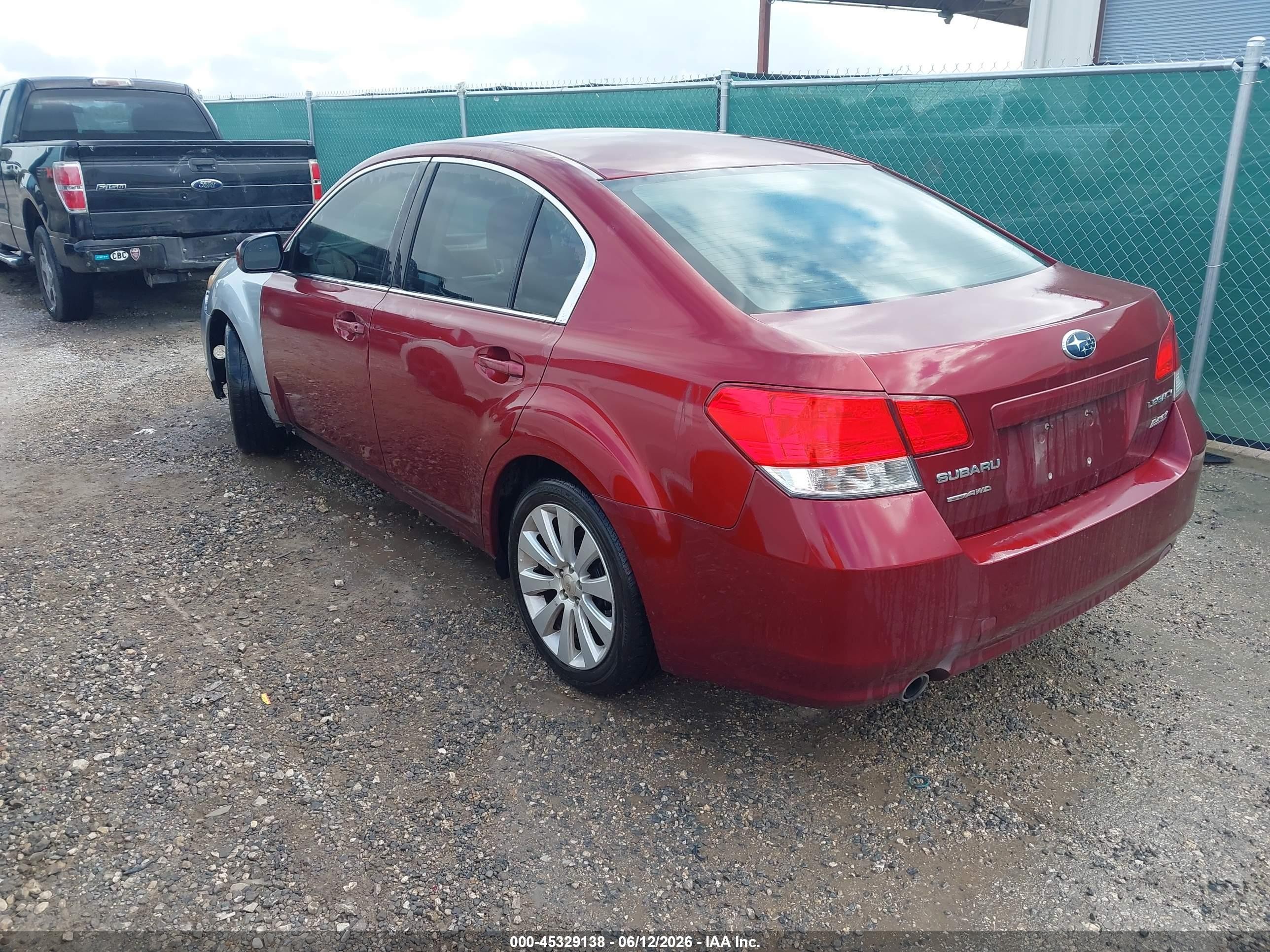 2010 Subaru Legacy 2.5i Limited Red vin: 4S3BMBL64A3230133