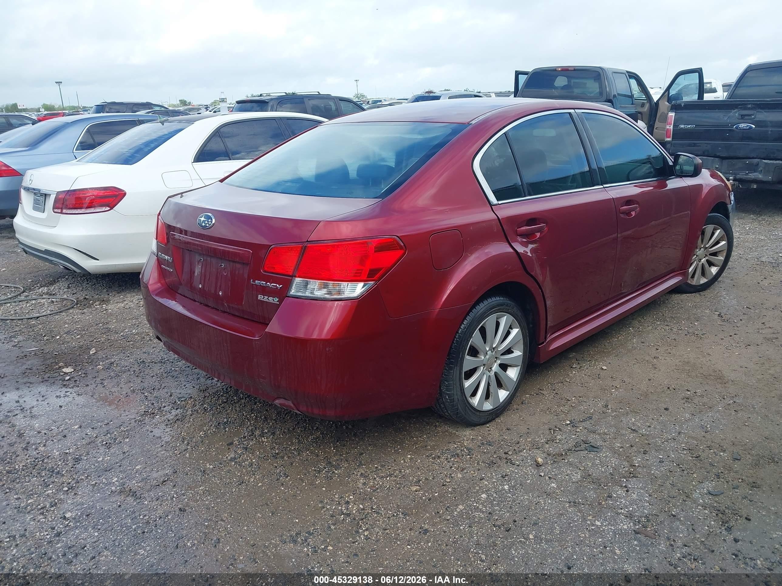 2010 Subaru Legacy 2.5i Limited Red vin: 4S3BMBL64A3230133