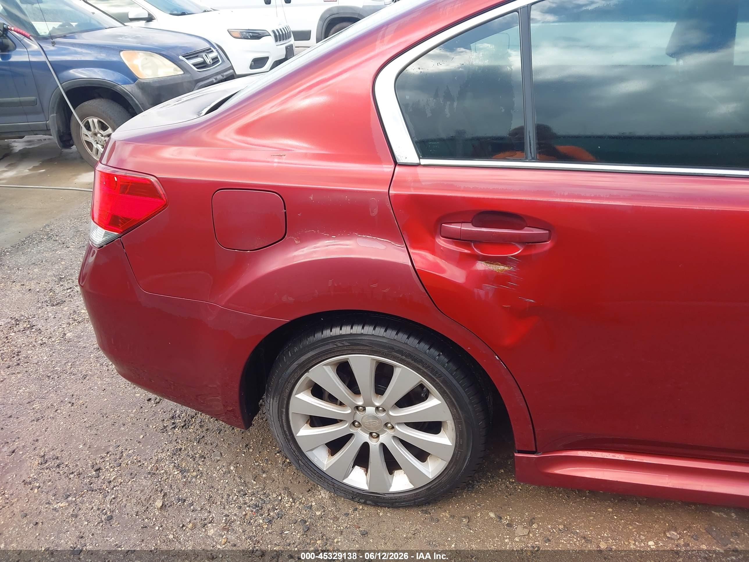 2010 Subaru Legacy 2.5i Limited Red vin: 4S3BMBL64A3230133