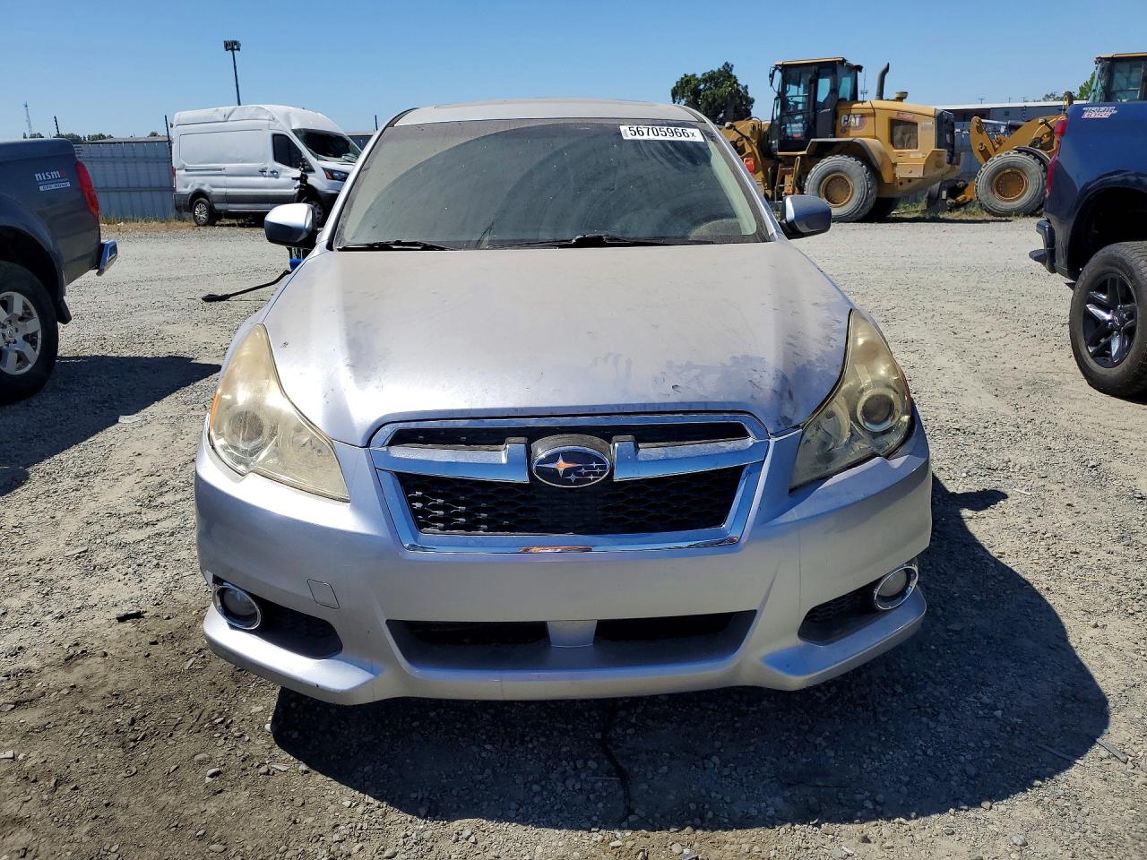 2014 Subaru Legacy 2.5i Limited Silver vin: 4S3BMBL65E3015608