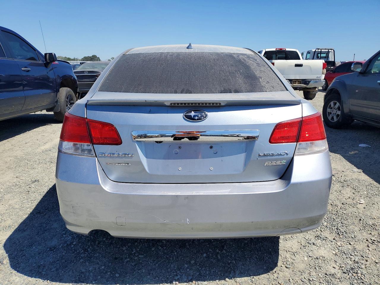 2014 Subaru Legacy 2.5i Limited Silver vin: 4S3BMBL65E3015608