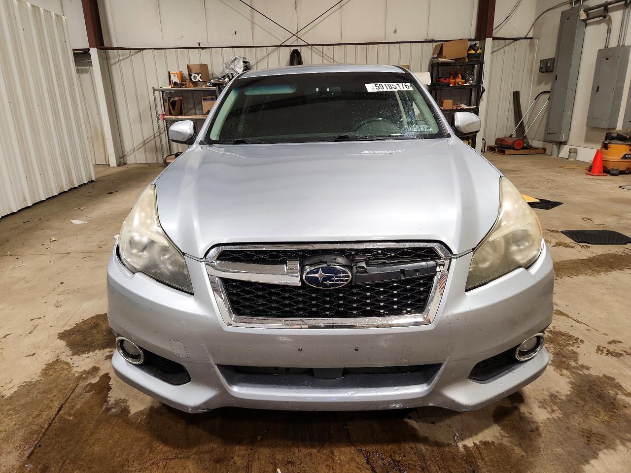2014 Subaru Legacy 2.5i Limited Серебряный vin: 4S3BMBL65E3031369