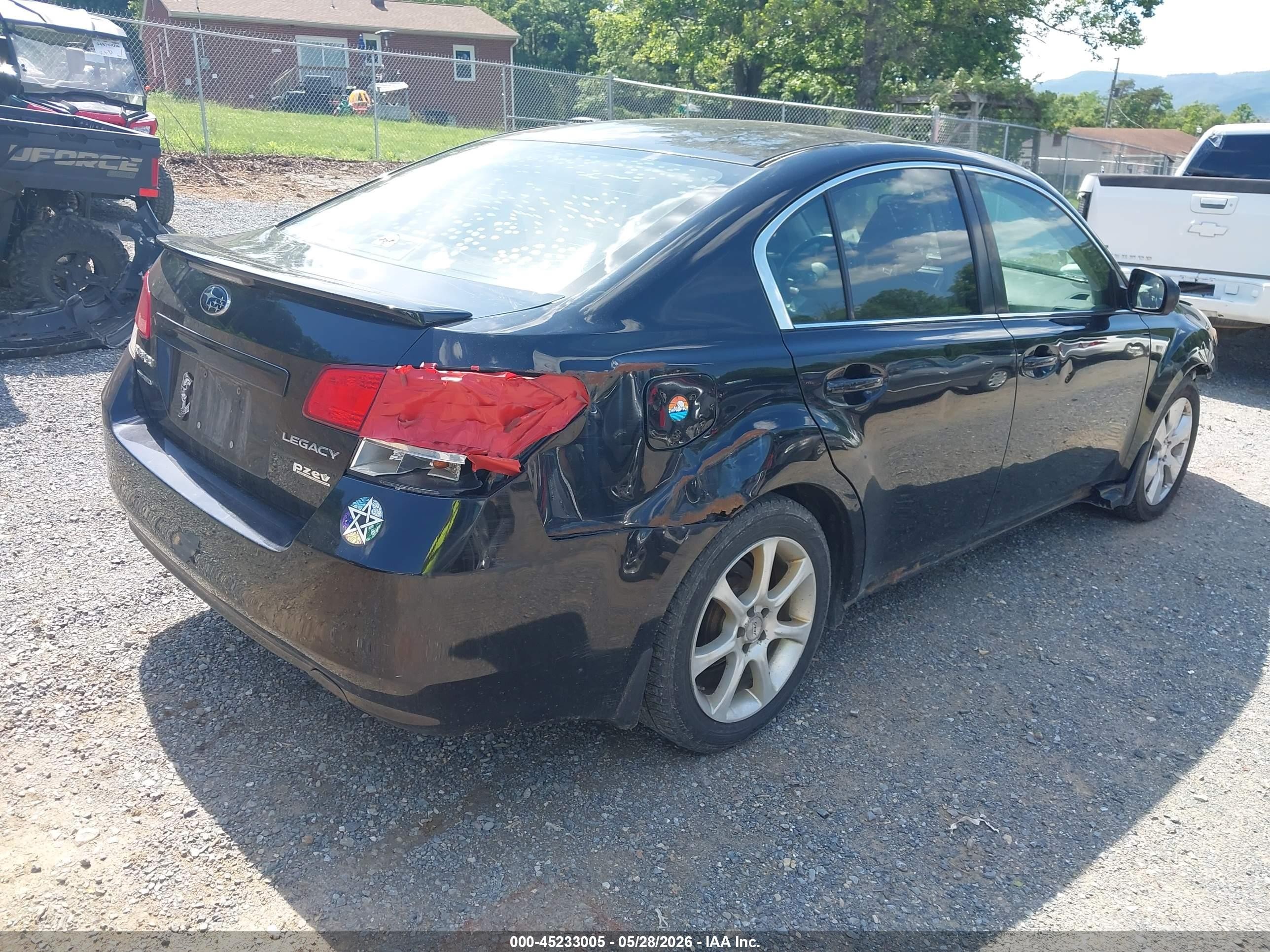 2010 Subaru Legacy 2.5i Limited Black vin: 4S3BMBL66A3234801