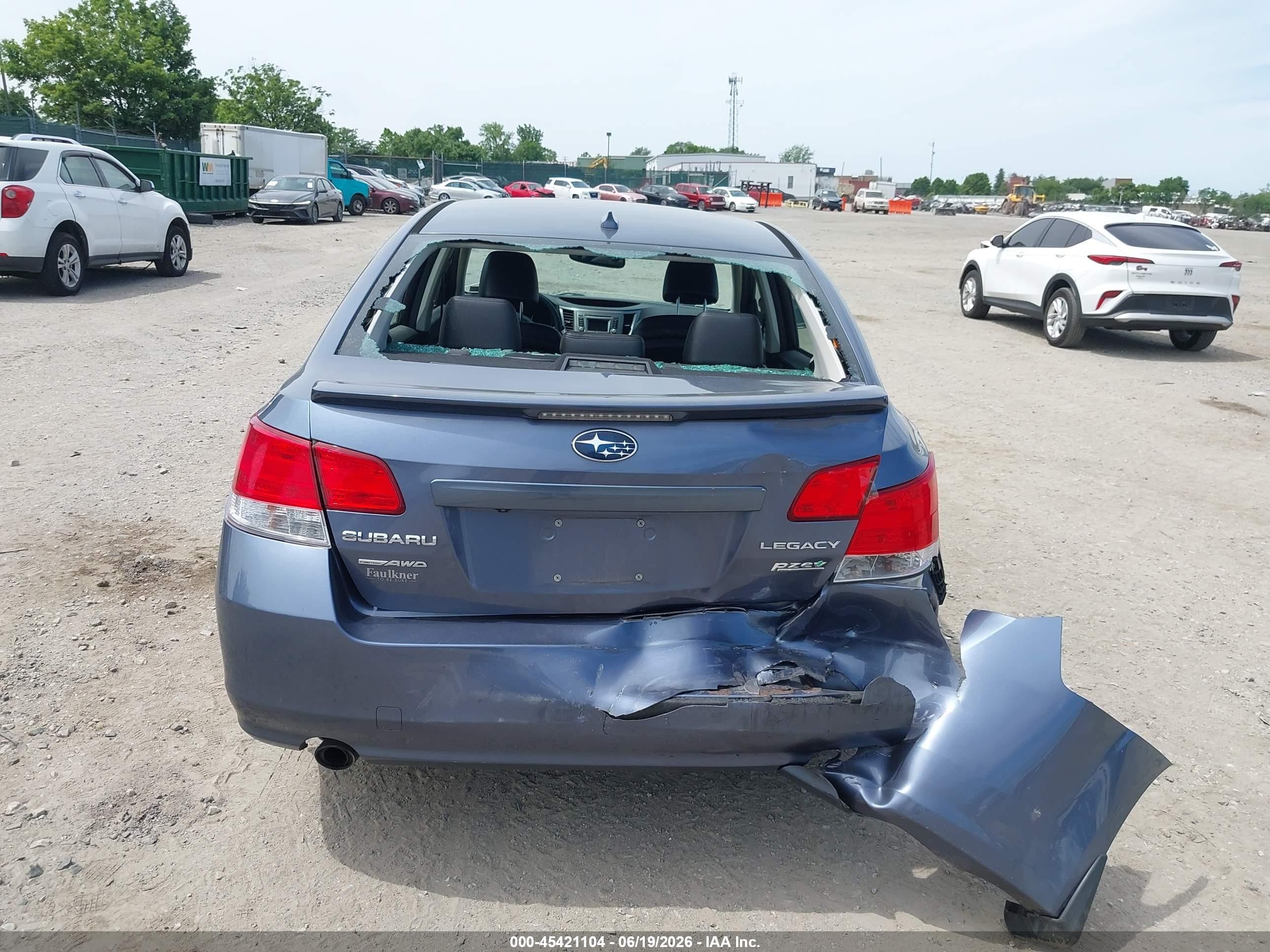 2014 Subaru Legacy 2.5i Limited Blue vin: 4S3BMBL66E3036290