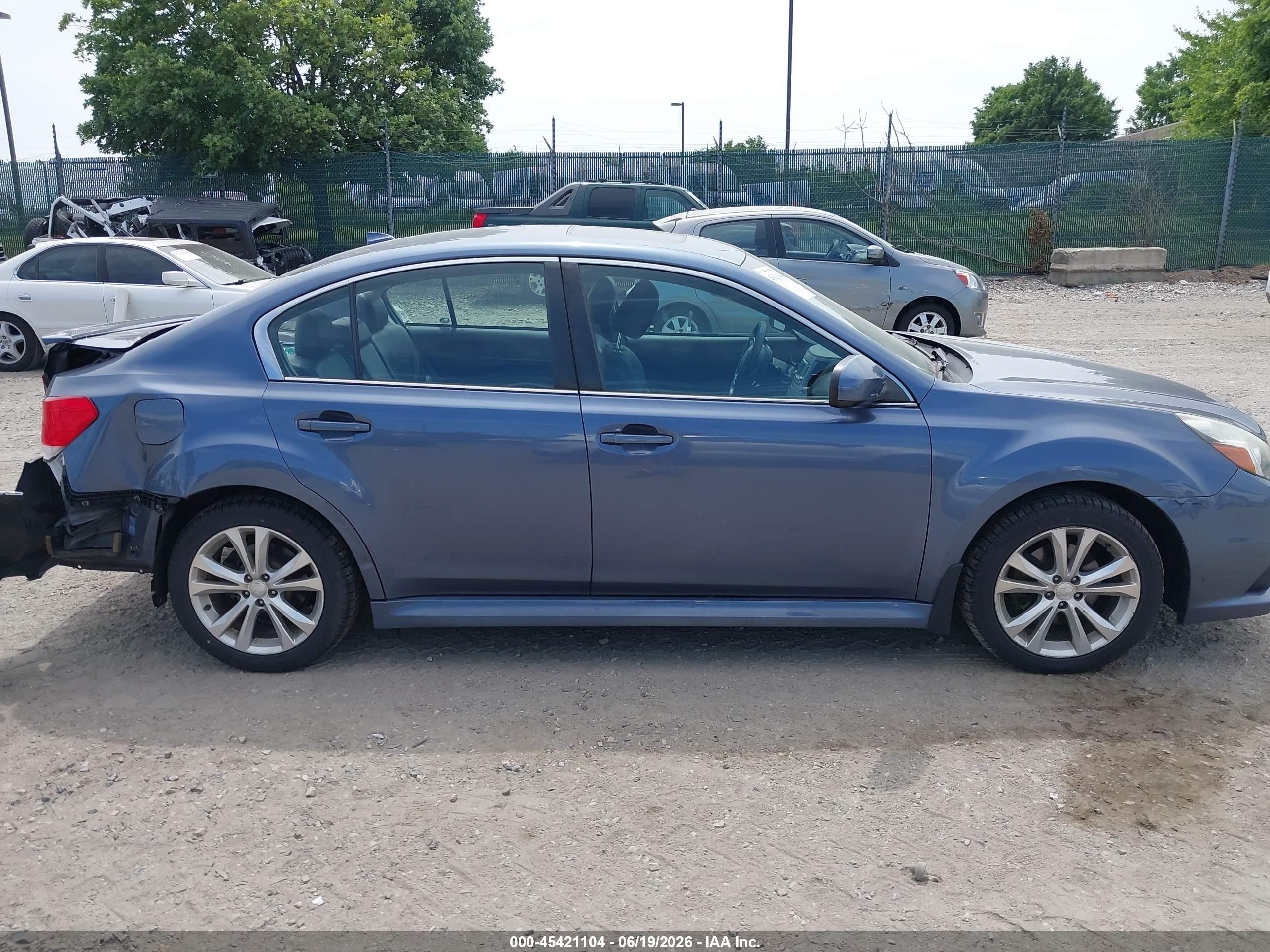 2014 Subaru Legacy 2.5i Limited Blue vin: 4S3BMBL66E3036290