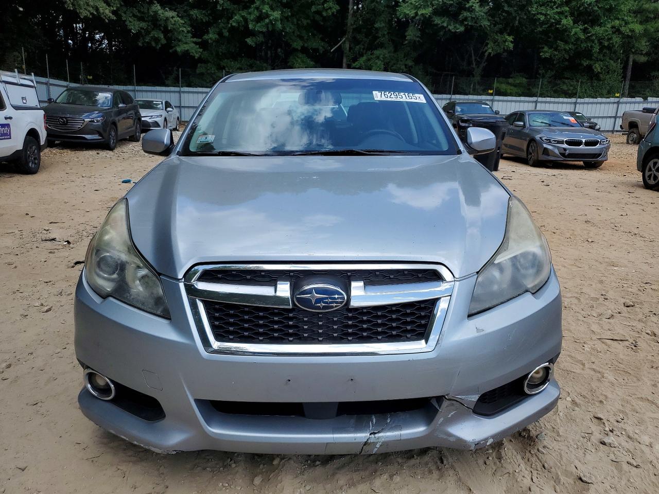 2014 Subaru Legacy 2.5i Limited Silver vin: 4S3BMBL67E3033754