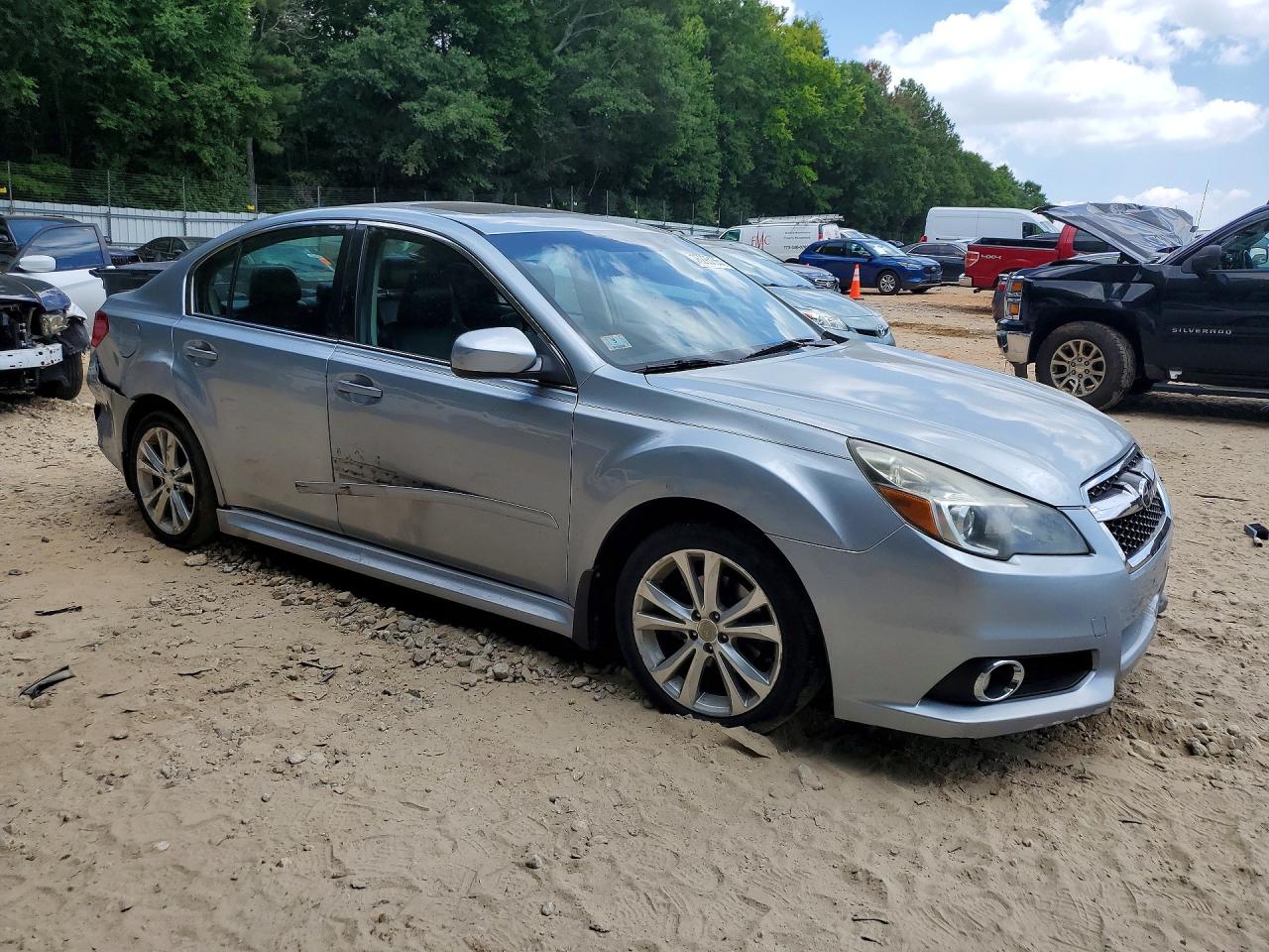 2014 Subaru Legacy 2.5i Limited Silver vin: 4S3BMBL67E3033754