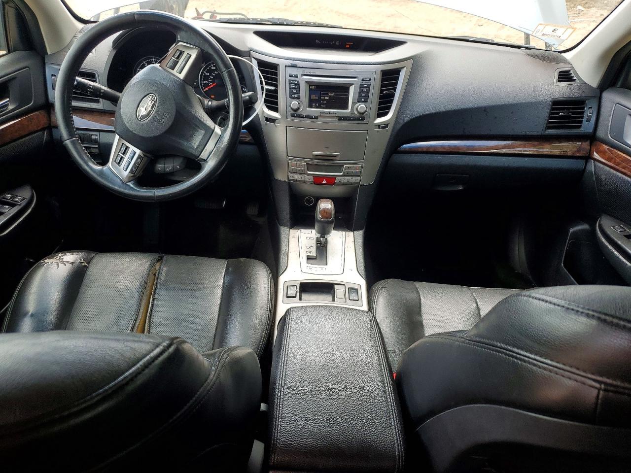 2014 Subaru Legacy 2.5i Limited Silver vin: 4S3BMBL67E3033754