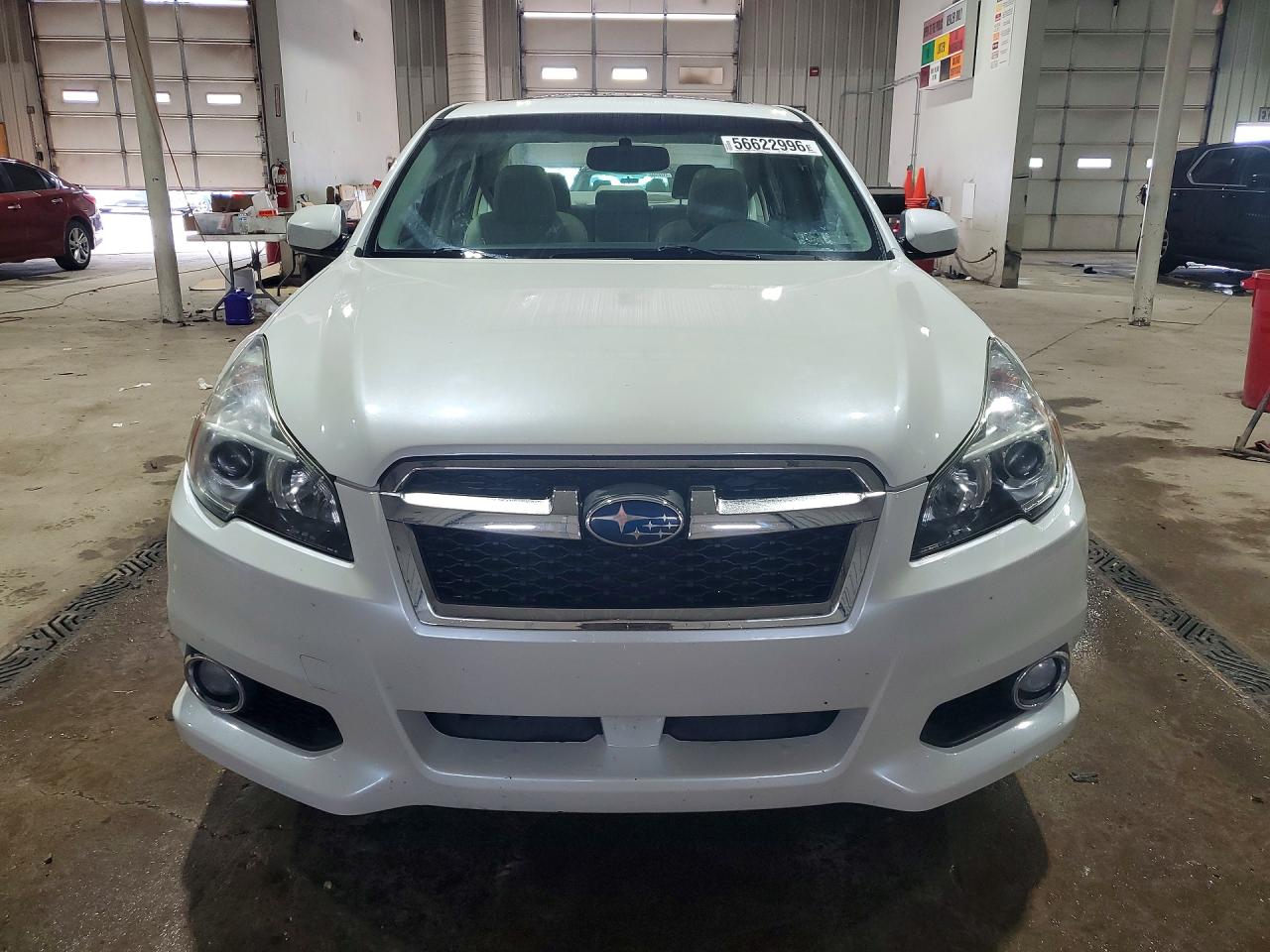 2014 Subaru Legacy 2.5i Limited White vin: 4S3BMBL68E3015845