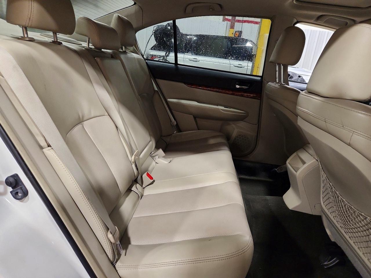 2012 Subaru Legacy 2.5i Limited White vin: 4S3BMBL69C3019710