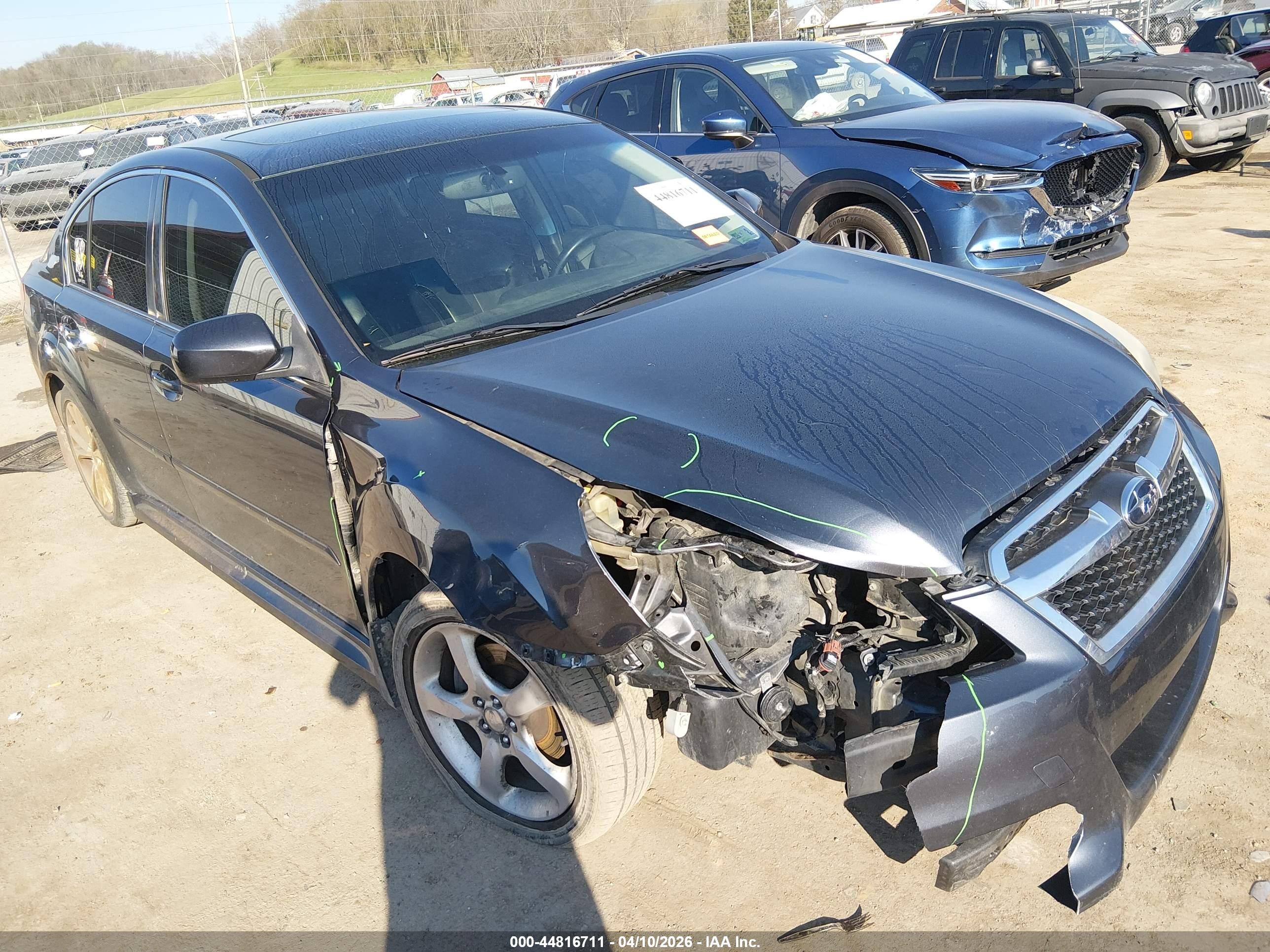 2013 Subaru Legacy 2.5i Limited Серый vin: 4S3BMBL69D3005422