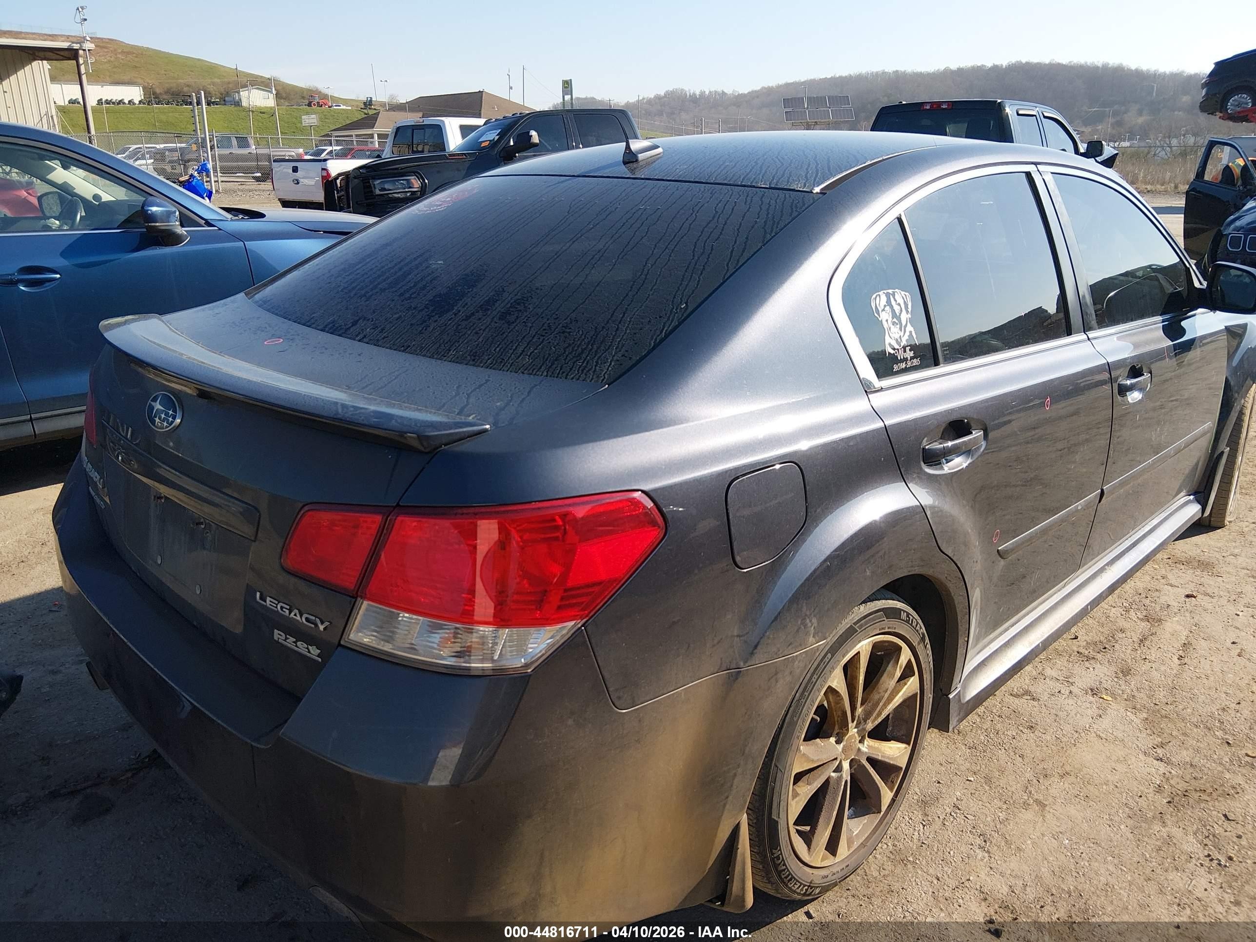 2013 Subaru Legacy 2.5i Limited Gray vin: 4S3BMBL69D3005422