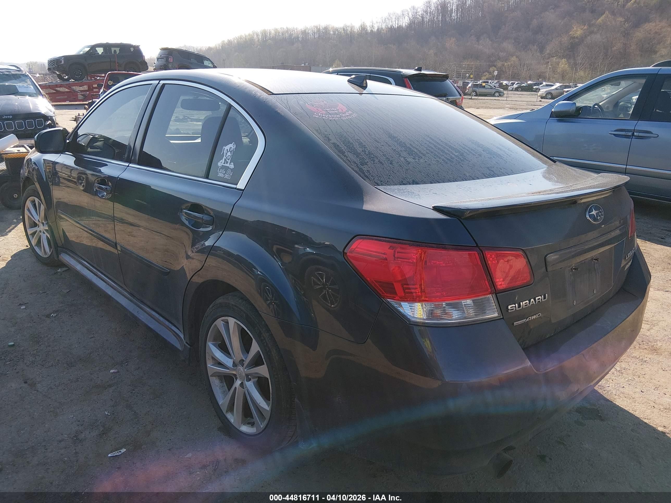 2013 Subaru Legacy 2.5i Limited Gray vin: 4S3BMBL69D3005422