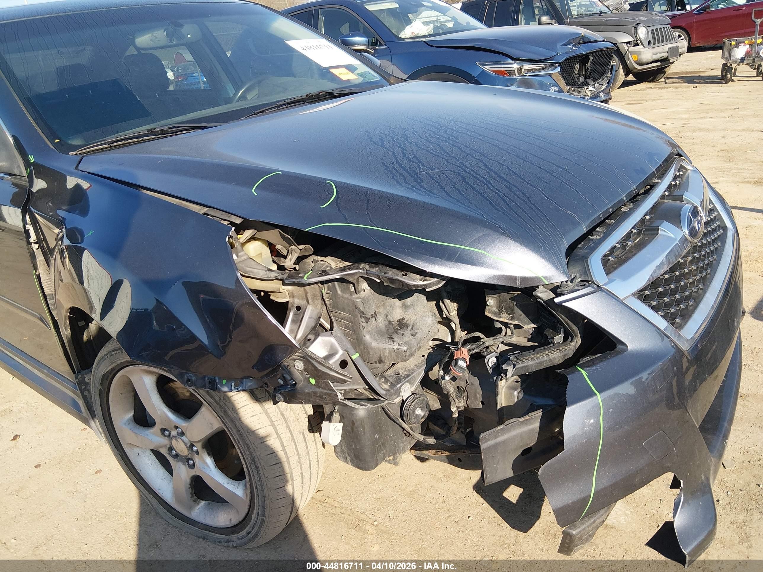 2013 Subaru Legacy 2.5i Limited Gray vin: 4S3BMBL69D3005422