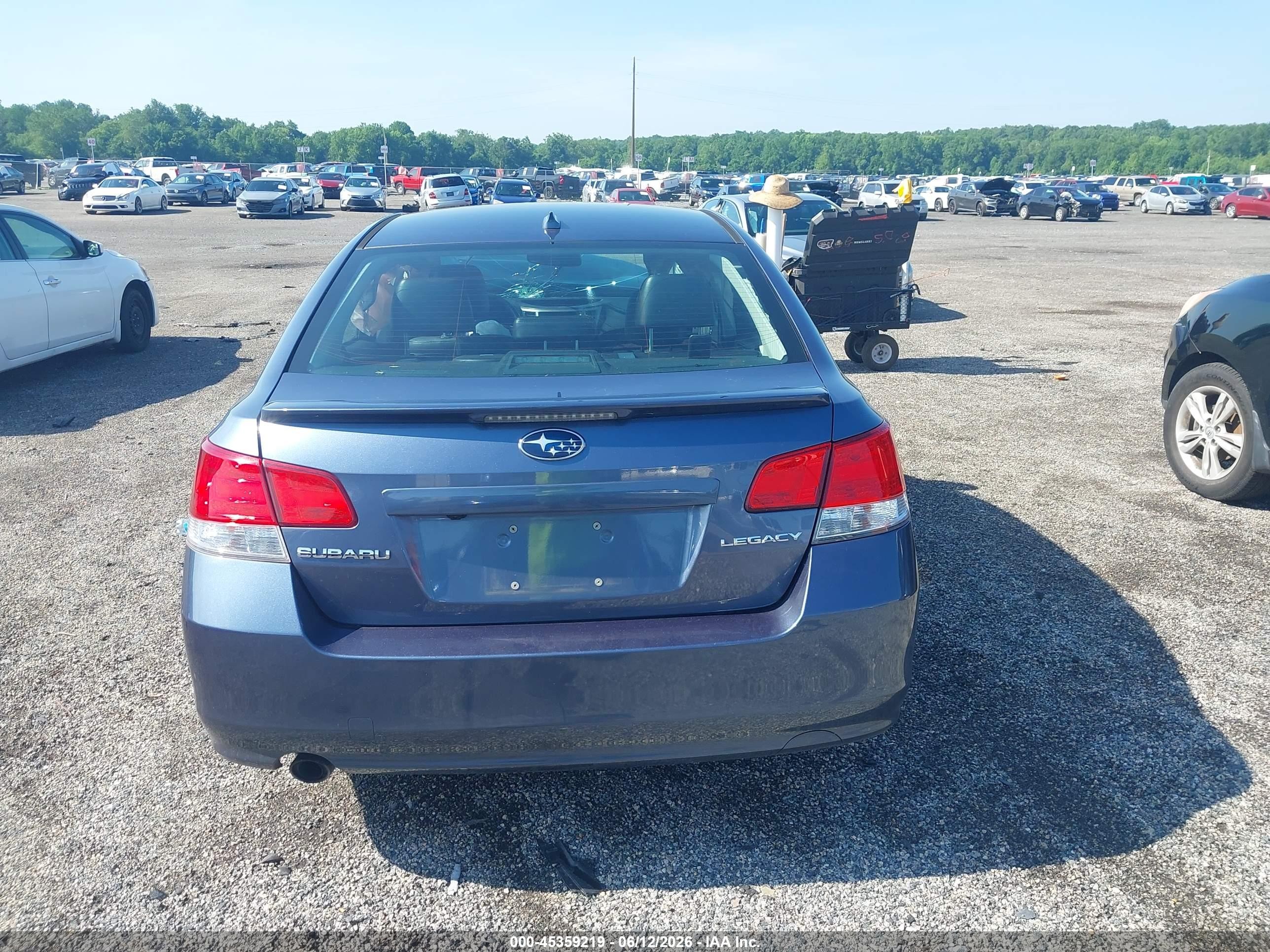 2013 Subaru Legacy 2.5i Limited Blue vin: 4S3BMBL69D3014153