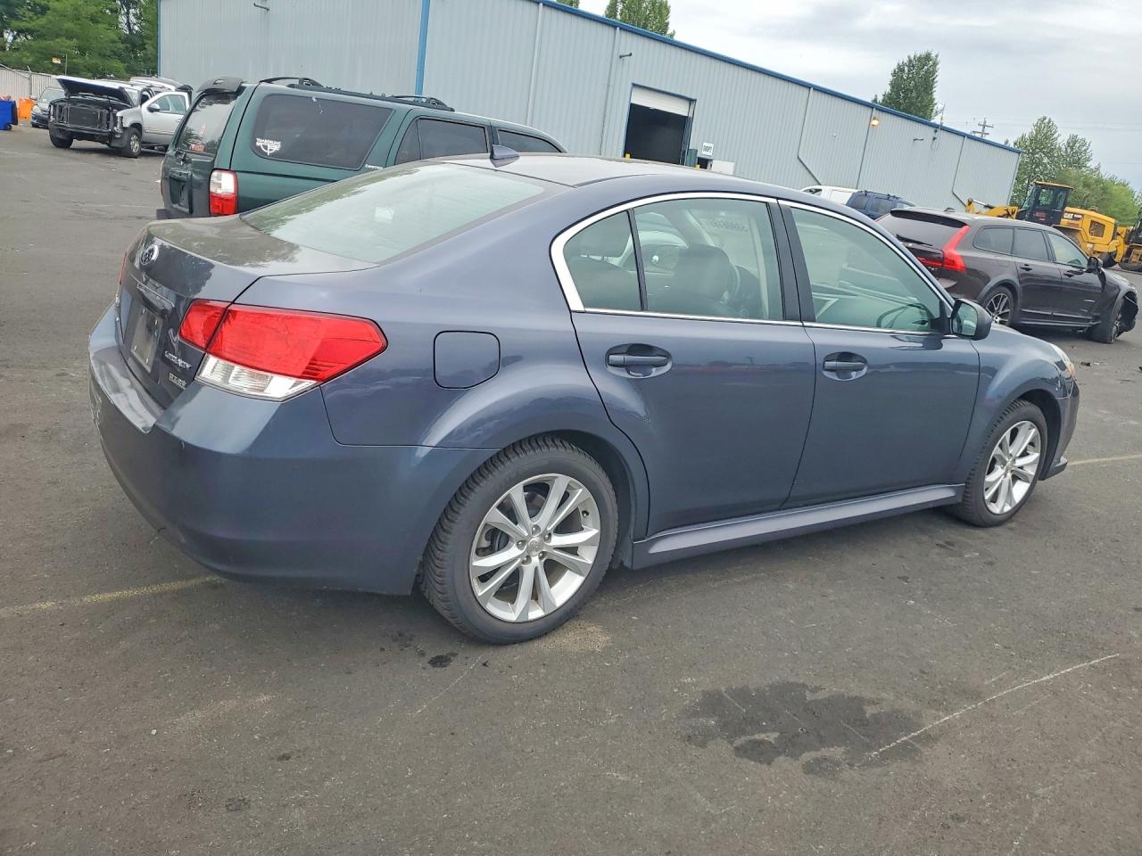 2014 Subaru Legacy 2.5i Limited Gray vin: 4S3BMBL6XE3027401