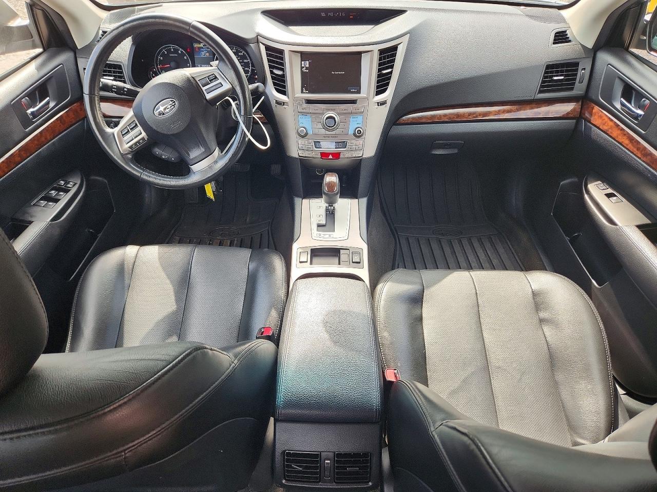 2014 Subaru Legacy 2.5i Limited Silver vin: 4S3BMBM62E3022398
