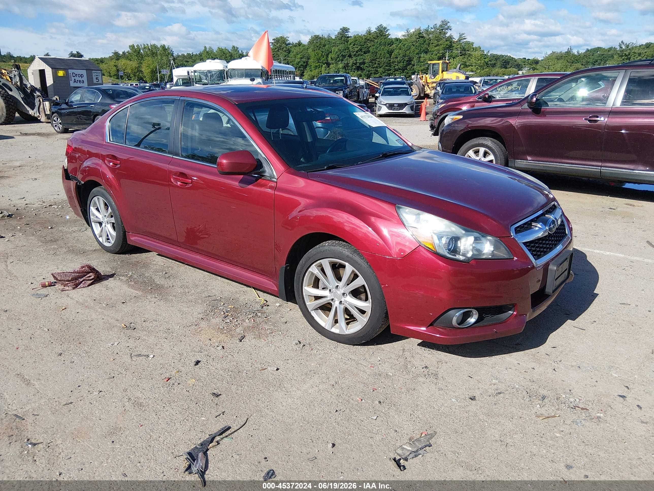 2014 Subaru Legacy 2.5i Limited Red vin: 4S3BMBM63E3006596