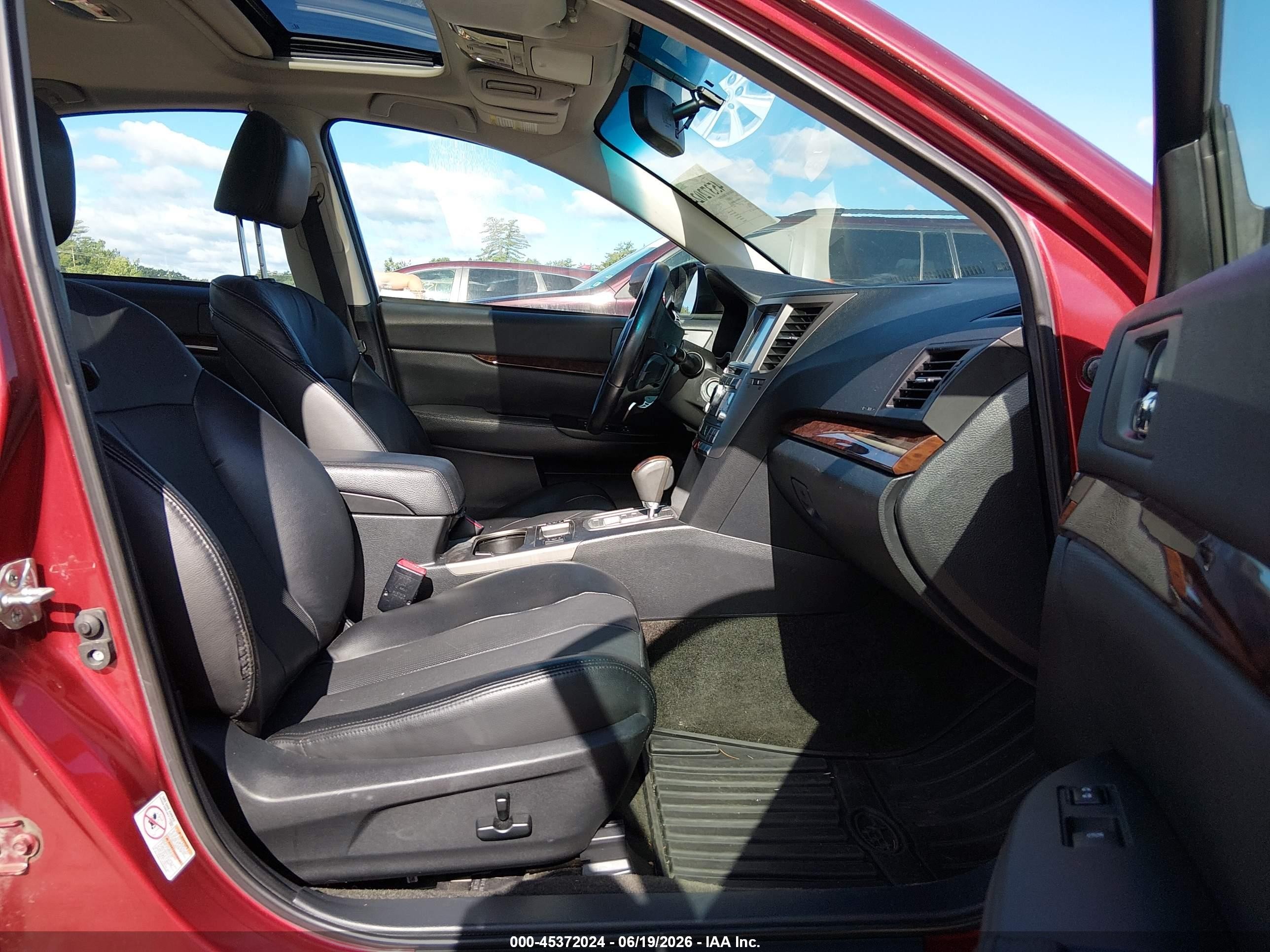 2014 Subaru Legacy 2.5i Limited Red vin: 4S3BMBM63E3006596