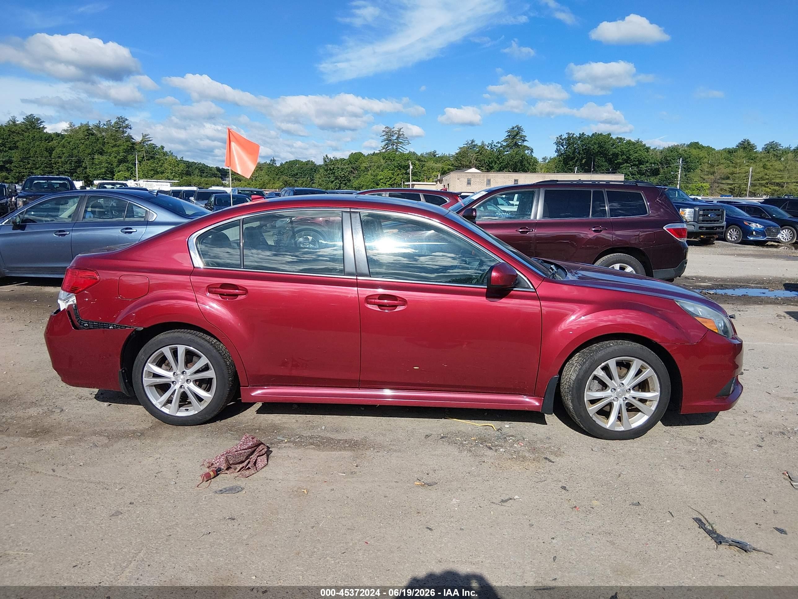 2014 Subaru Legacy 2.5i Limited Red vin: 4S3BMBM63E3006596