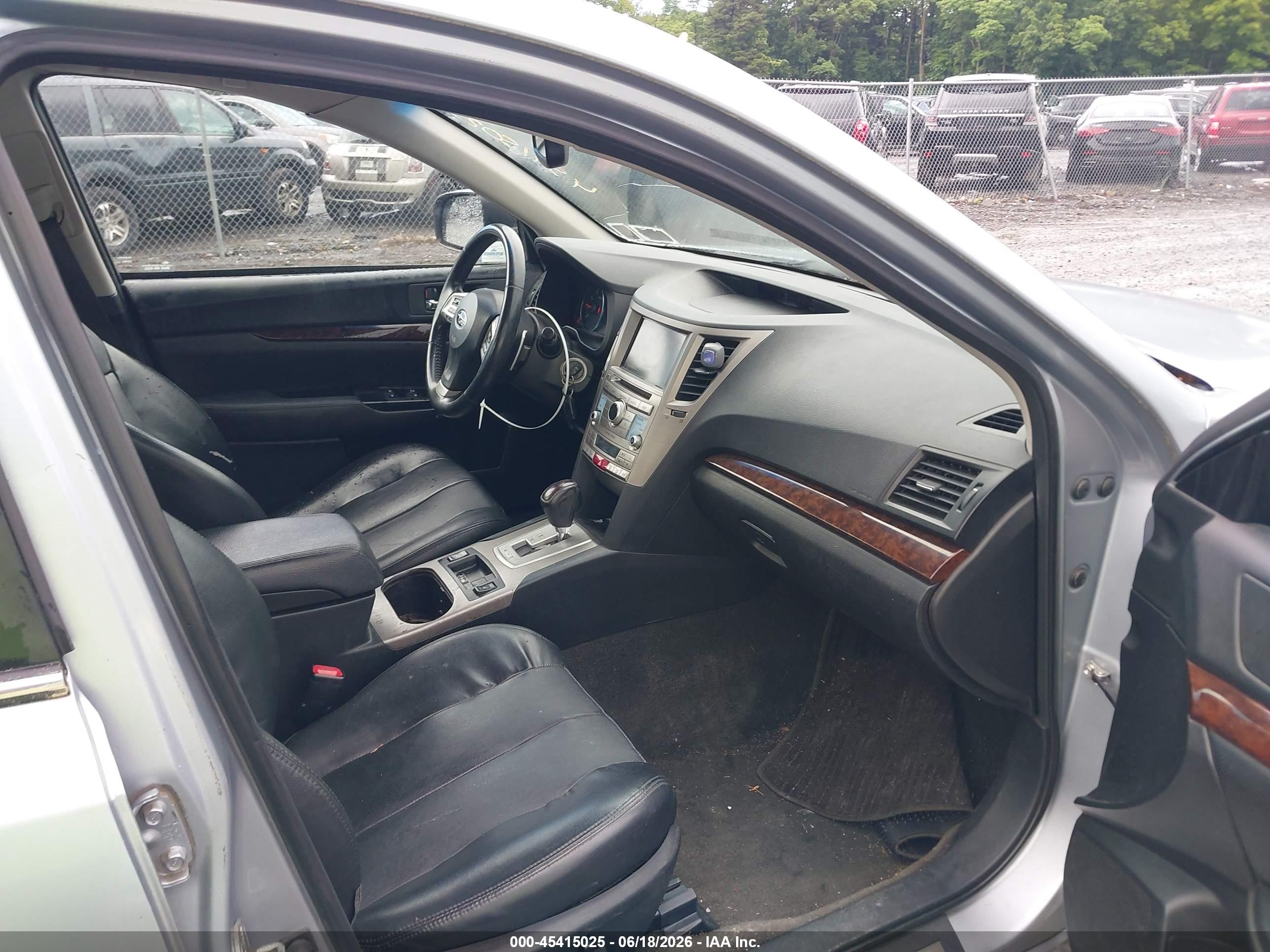 2014 Subaru Legacy 2.5i Limited Blue vin: 4S3BMBM65E3009421