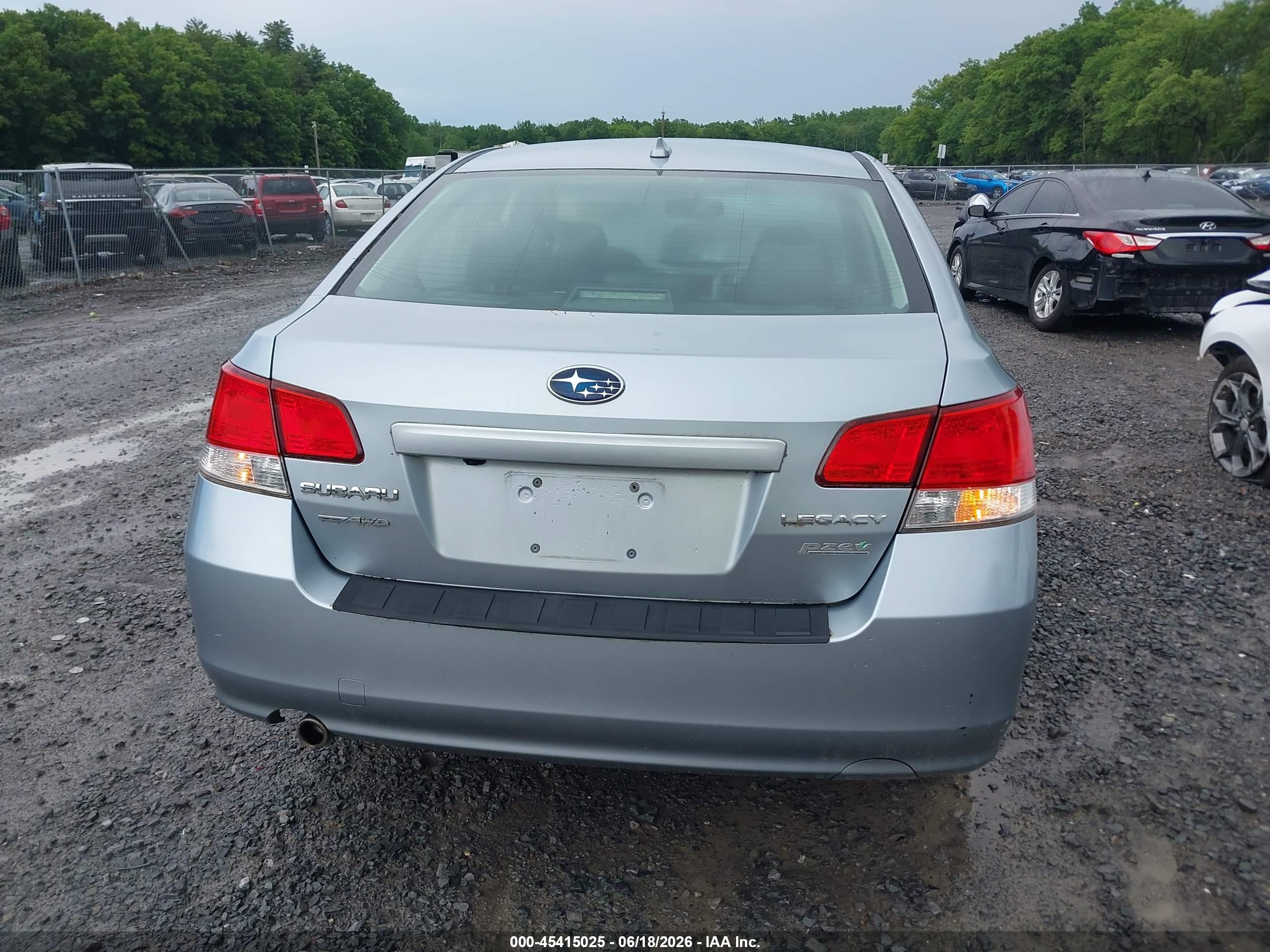 2014 Subaru Legacy 2.5i Limited Blue vin: 4S3BMBM65E3009421