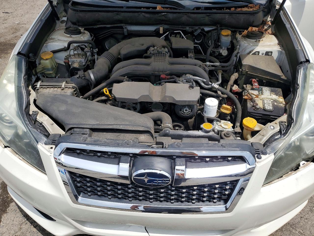2014 Subaru Legacy 2.5i Limited Белый vin: 4S3BMBN6XE3032577