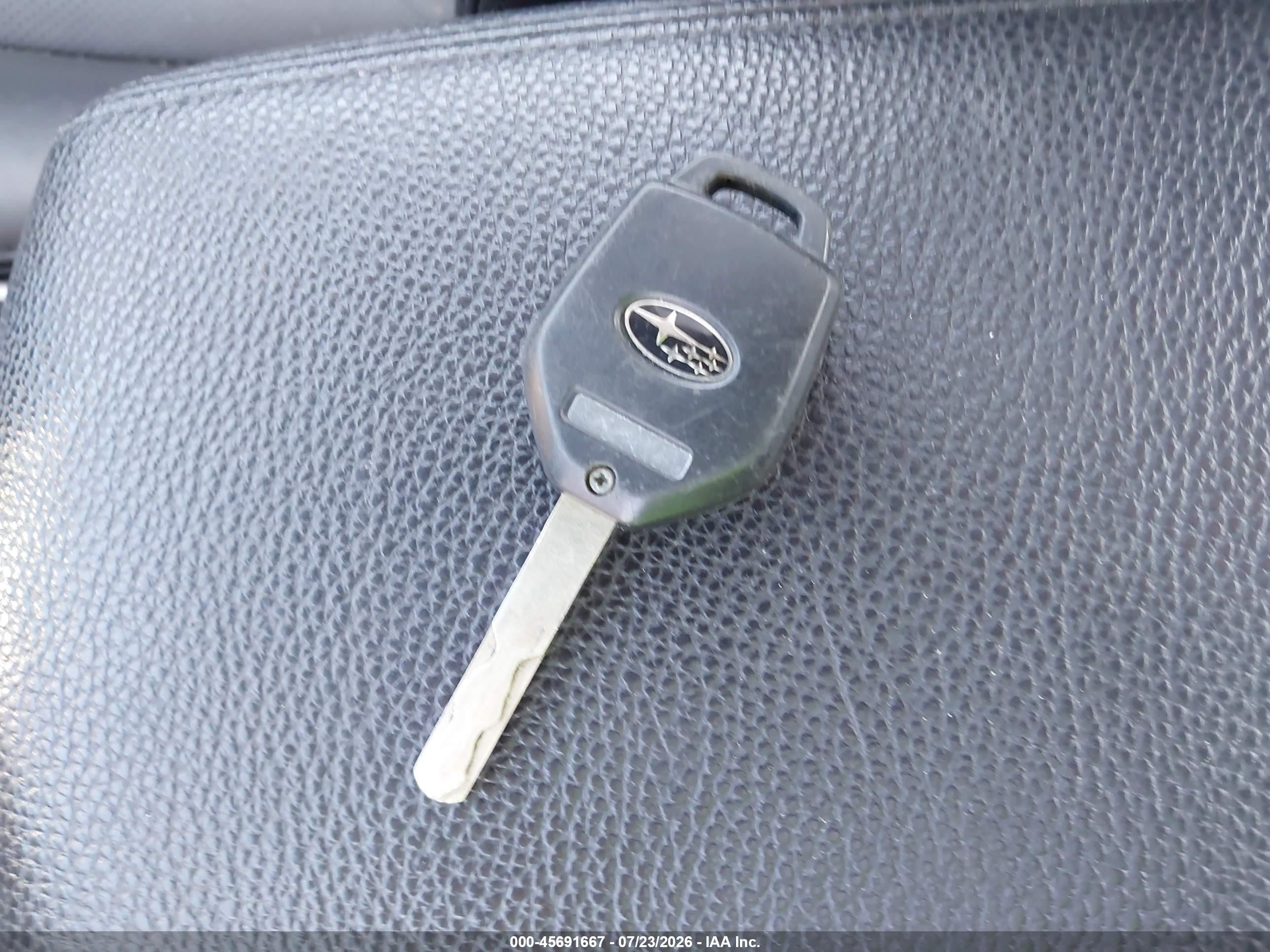 2013 Subaru Legacy 2.5i Limited Light Blue vin: 4S3BMBP62D3007300